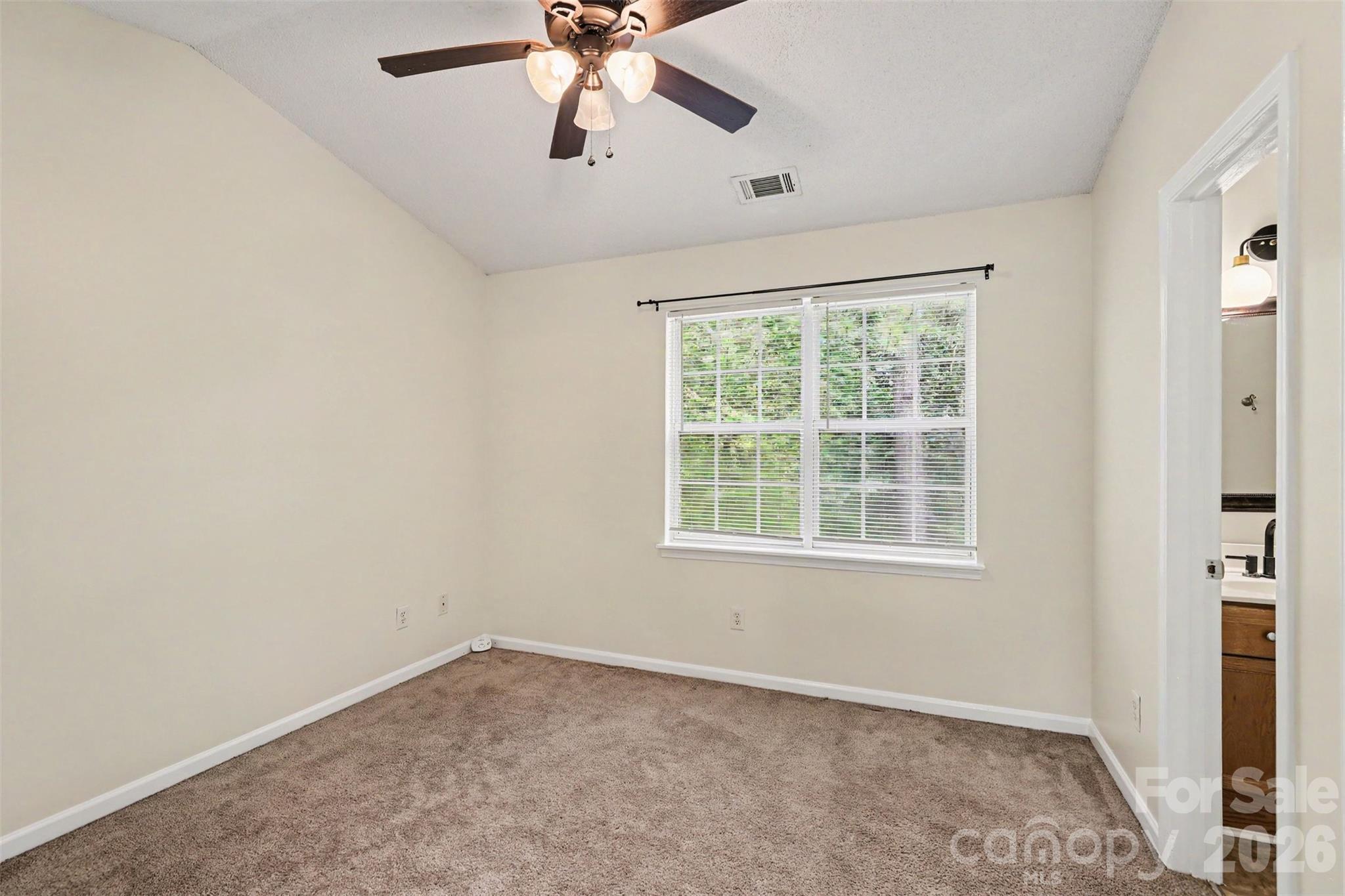 5833 Cougar Lane