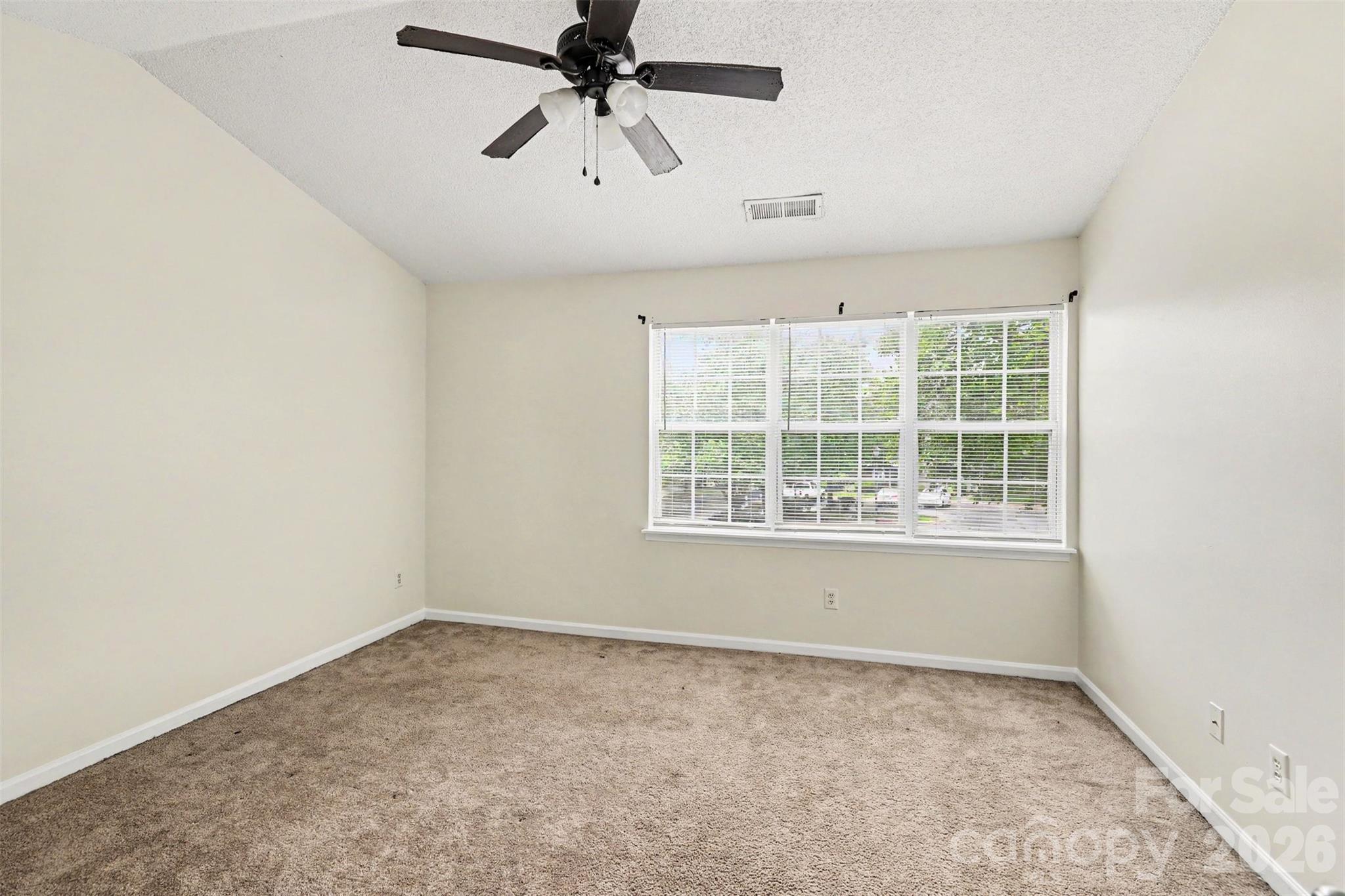 5833 Cougar Lane