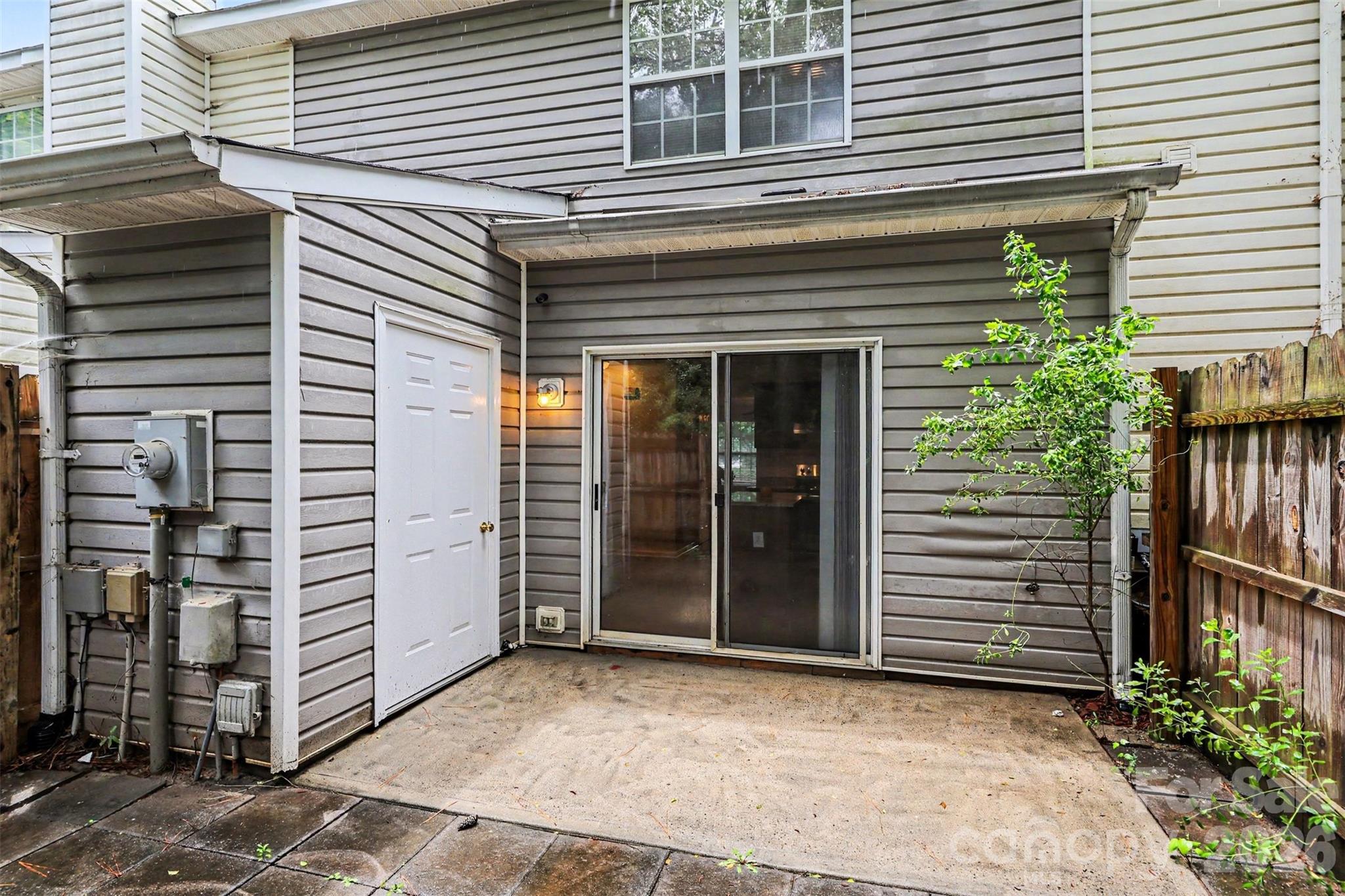 5833 Cougar Lane