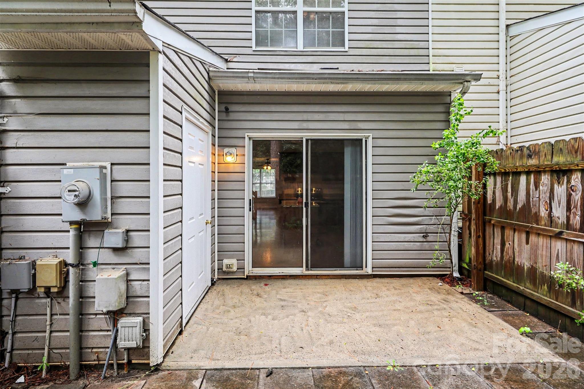 5833 Cougar Lane