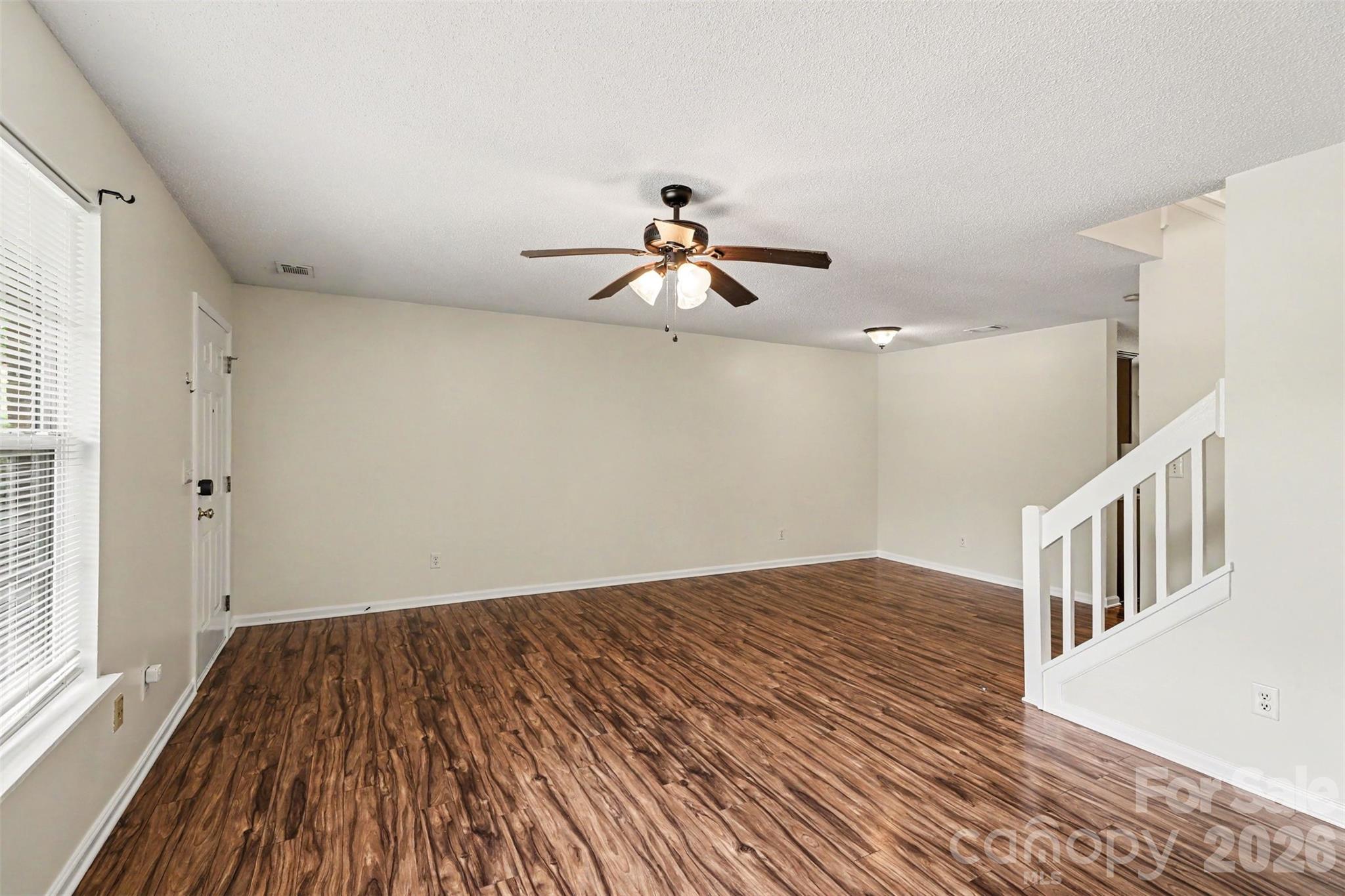 5833 Cougar Lane