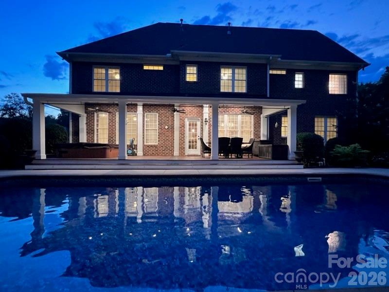 2858 Scarborough Court