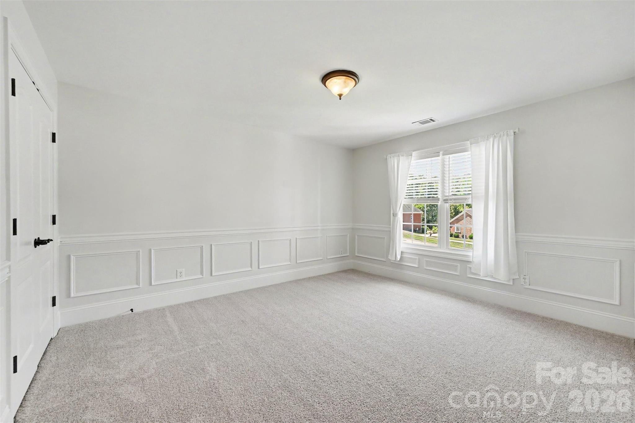 2858 Scarborough Court