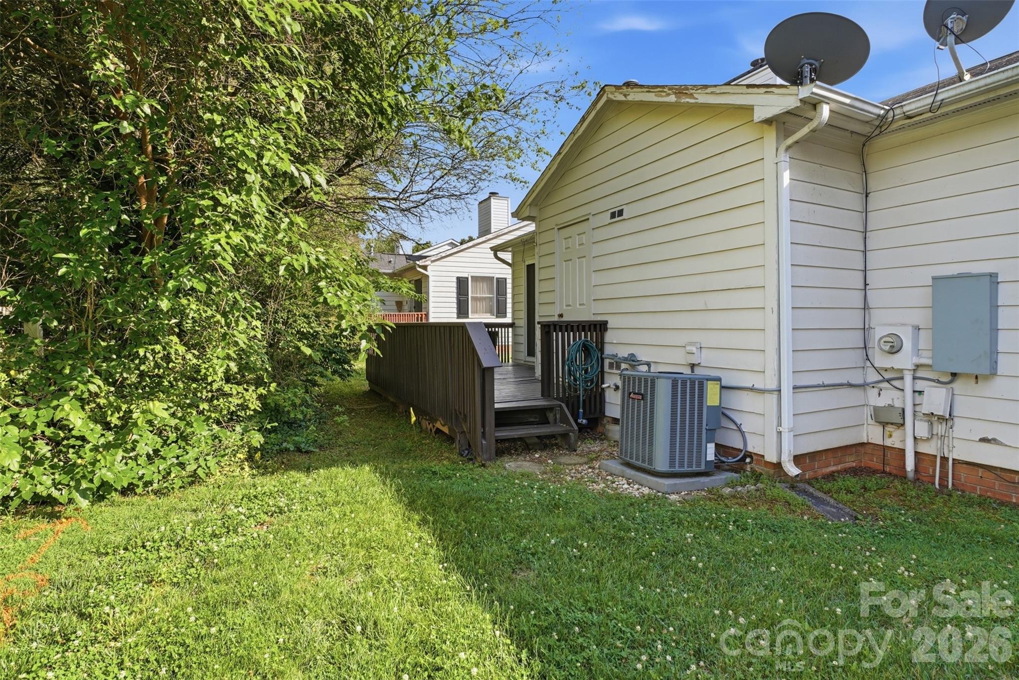 6027 Crape Myrtle Lane