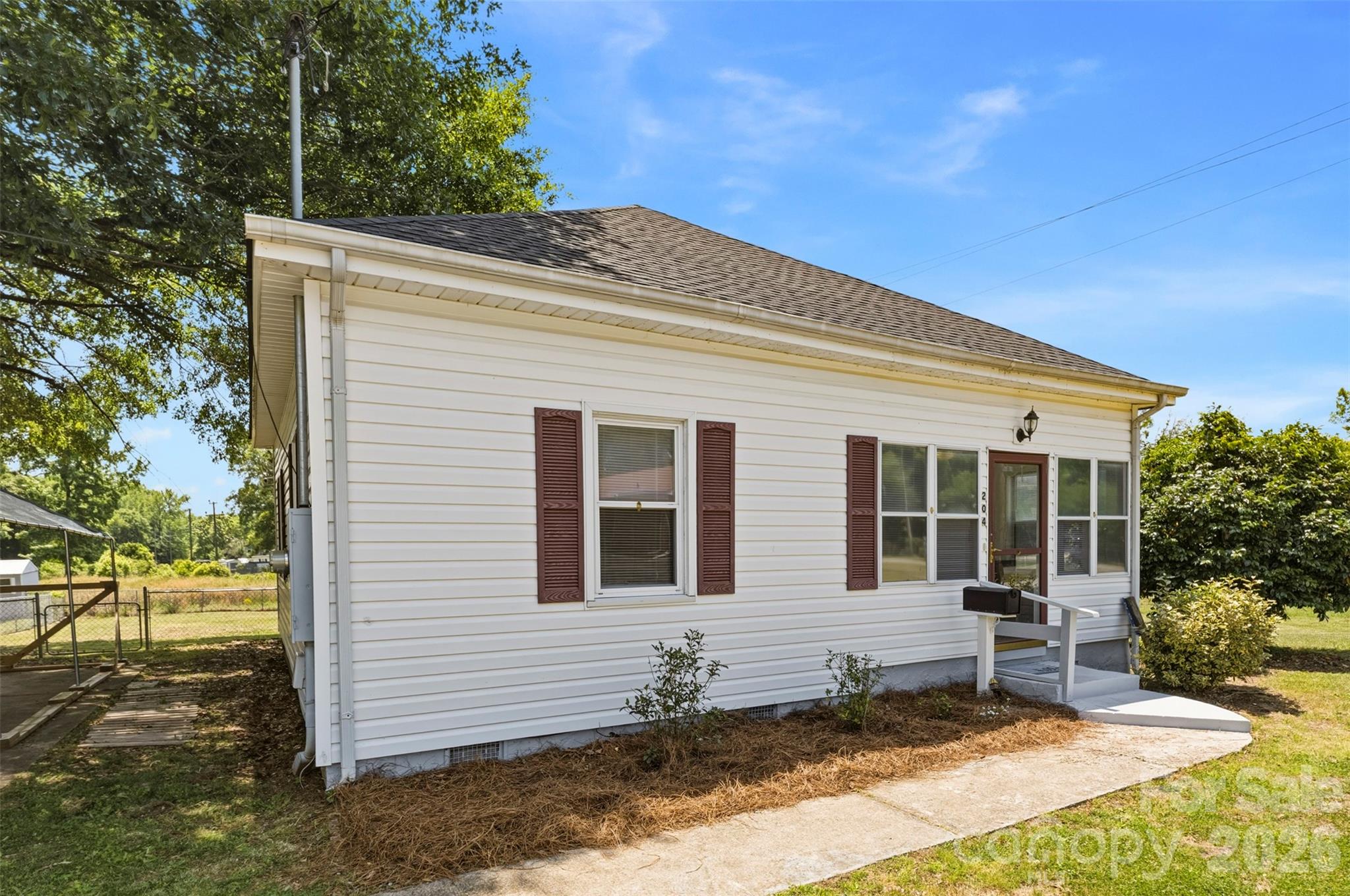 204 Hampshire Lane