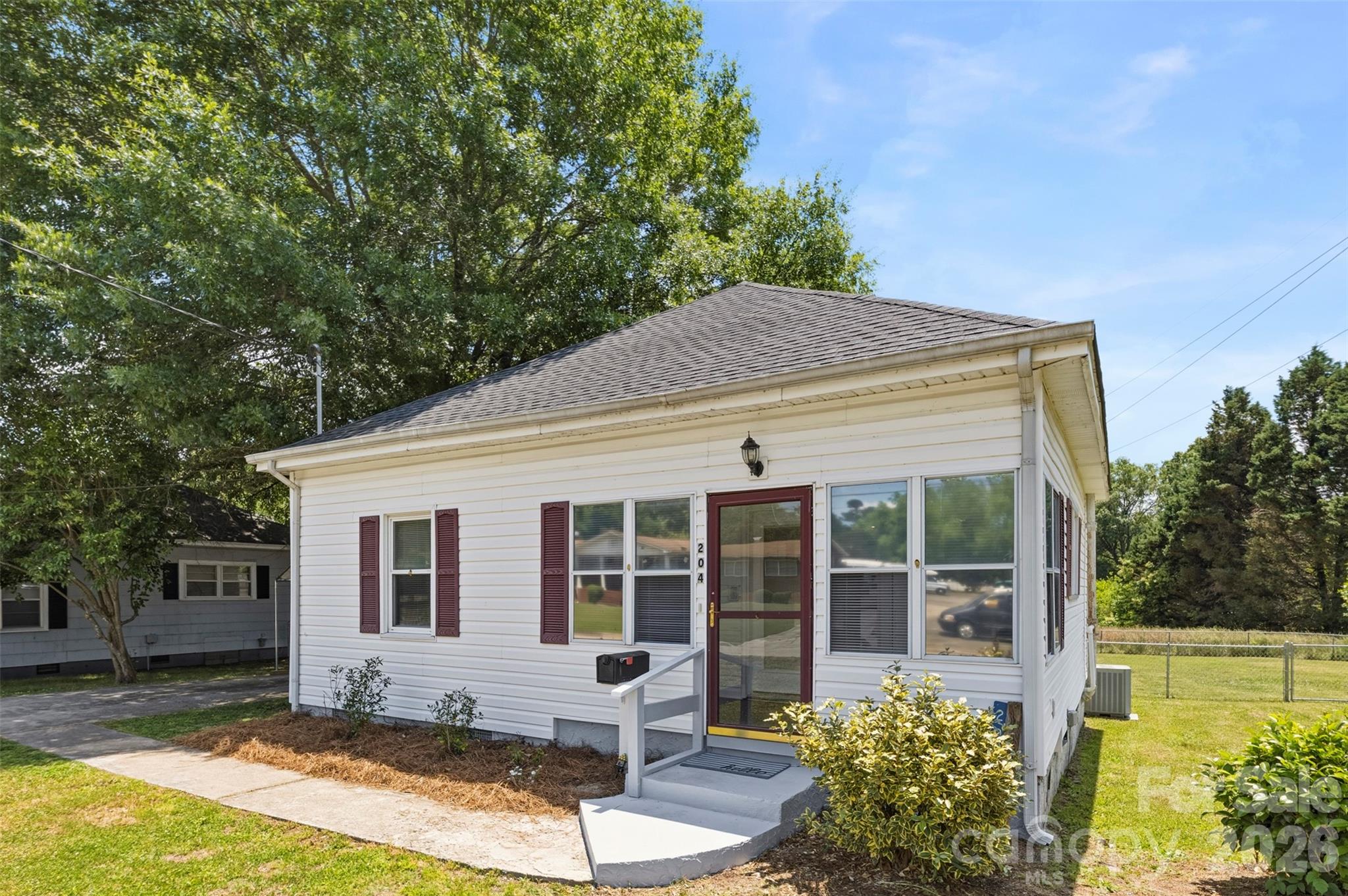 204 Hampshire Lane