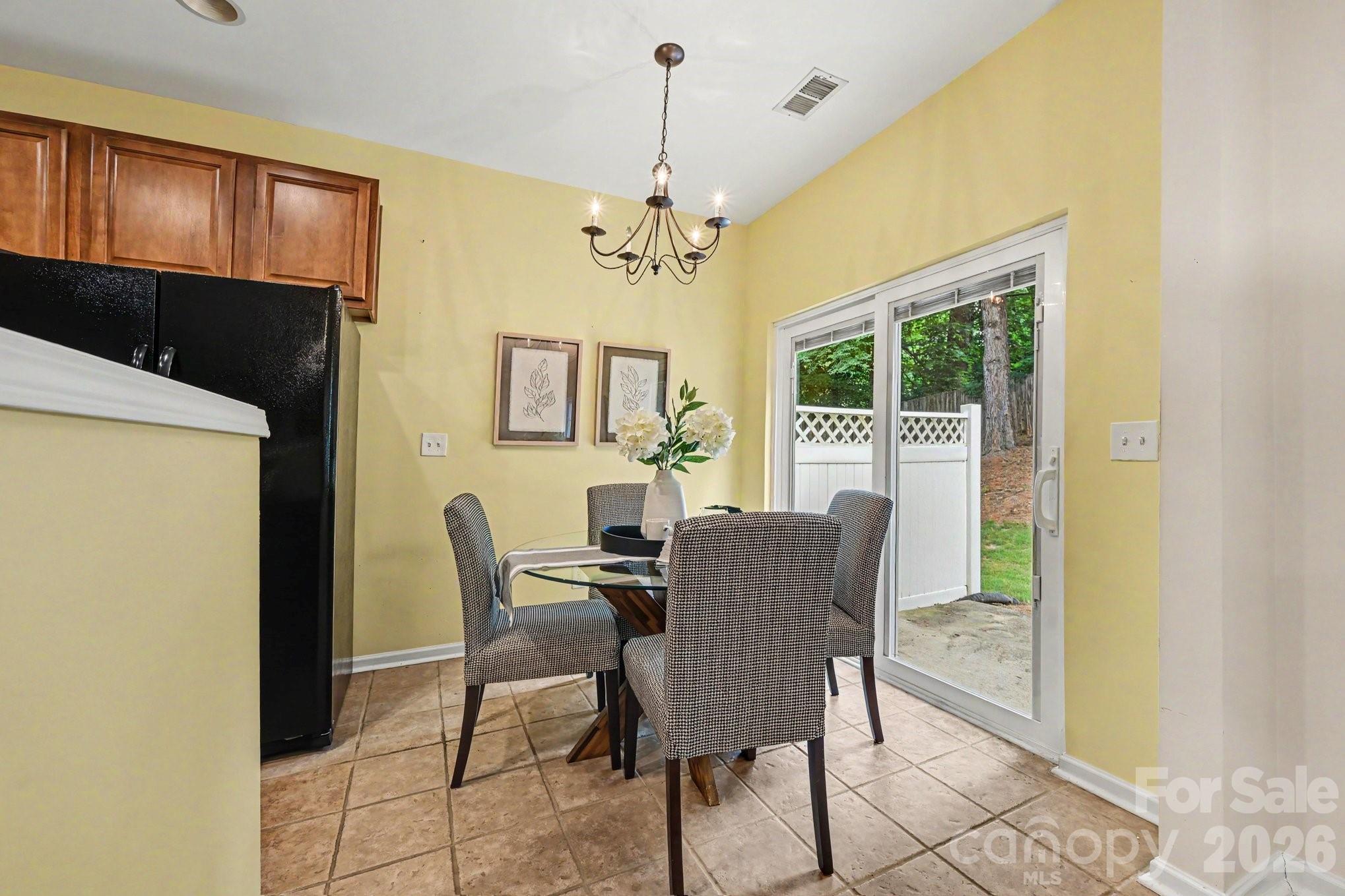 1005 Silver Spring Road