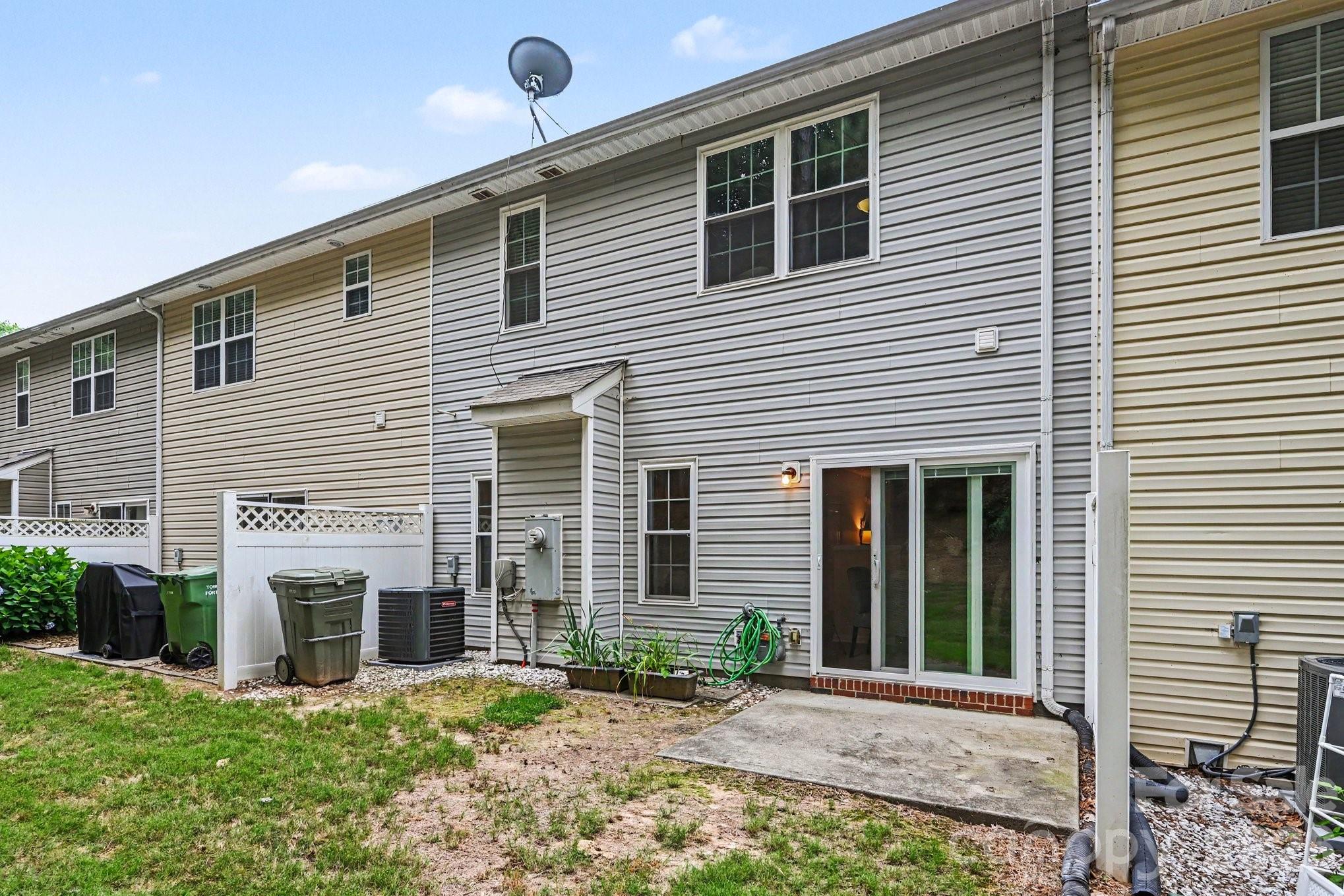 1005 Silver Spring Road