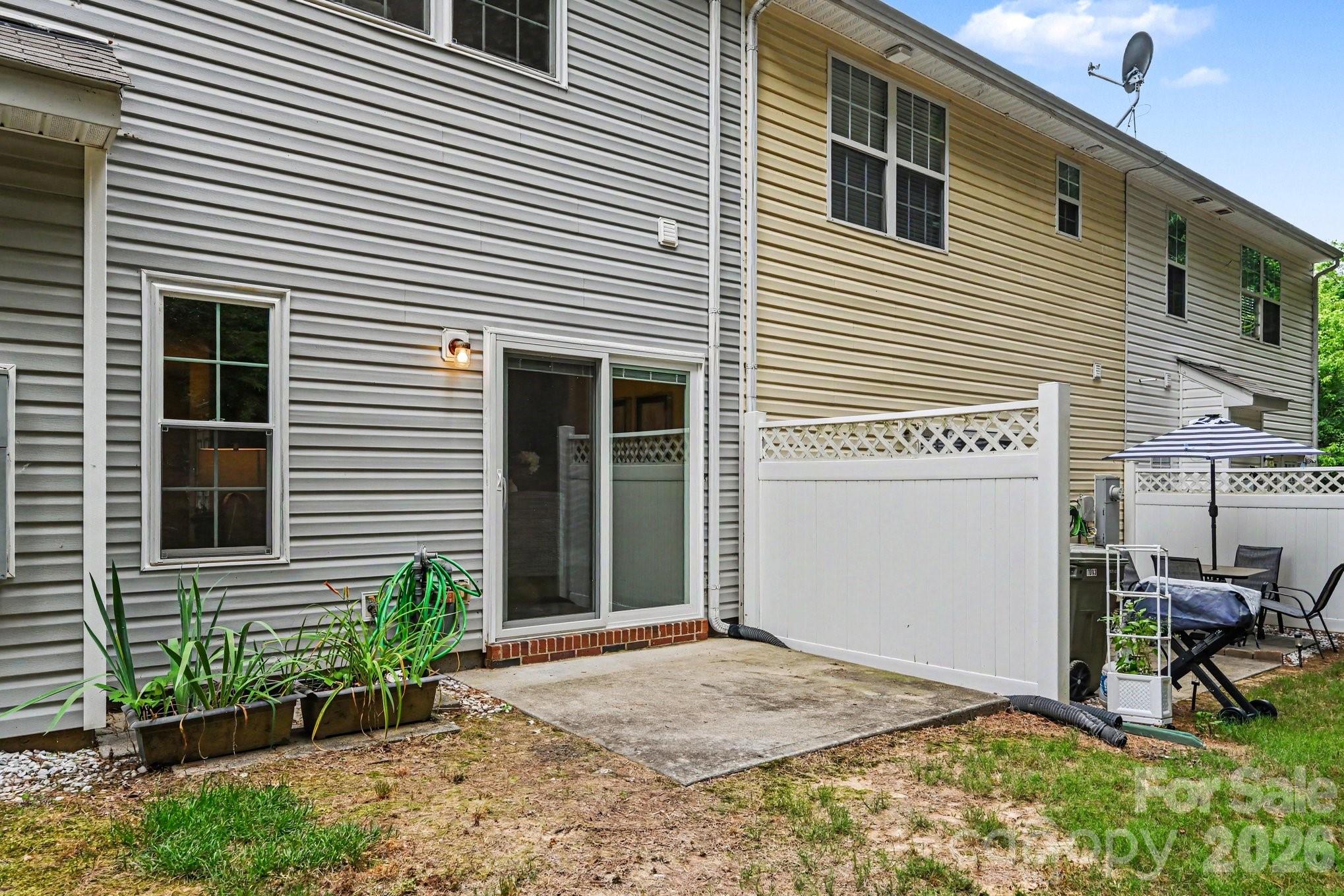 1005 Silver Spring Road