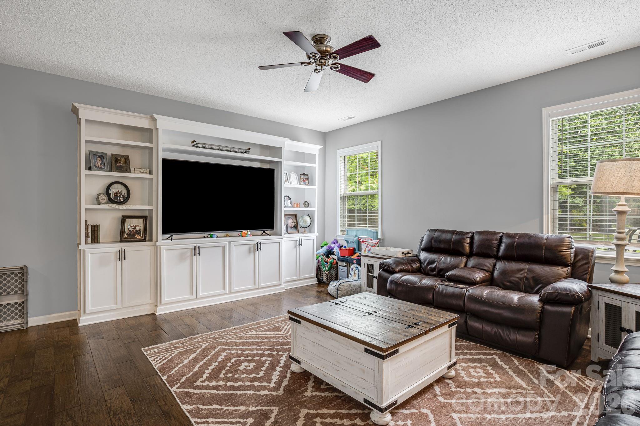 52 Black River Road