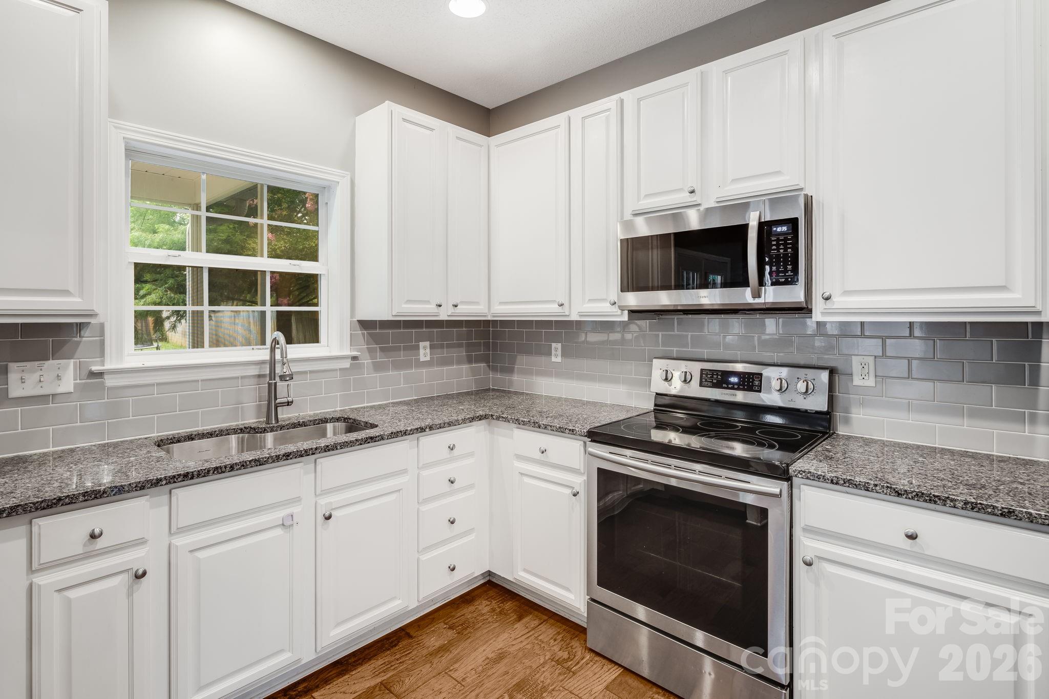 52 Black River Road