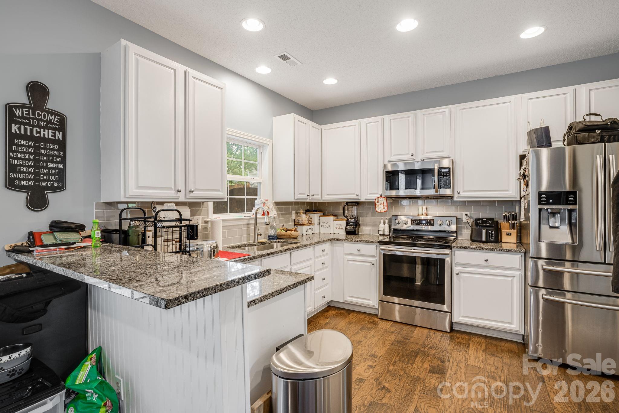 52 Black River Road