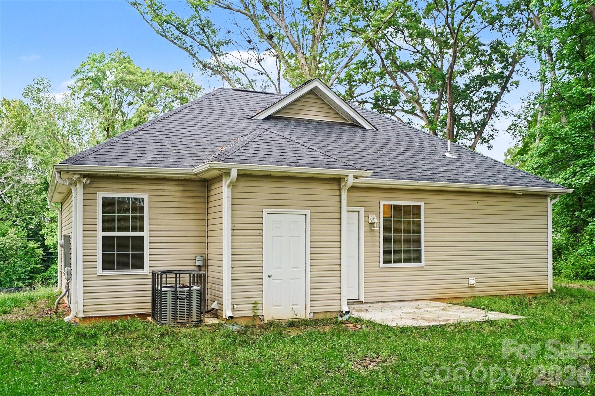 635 Johns Lane