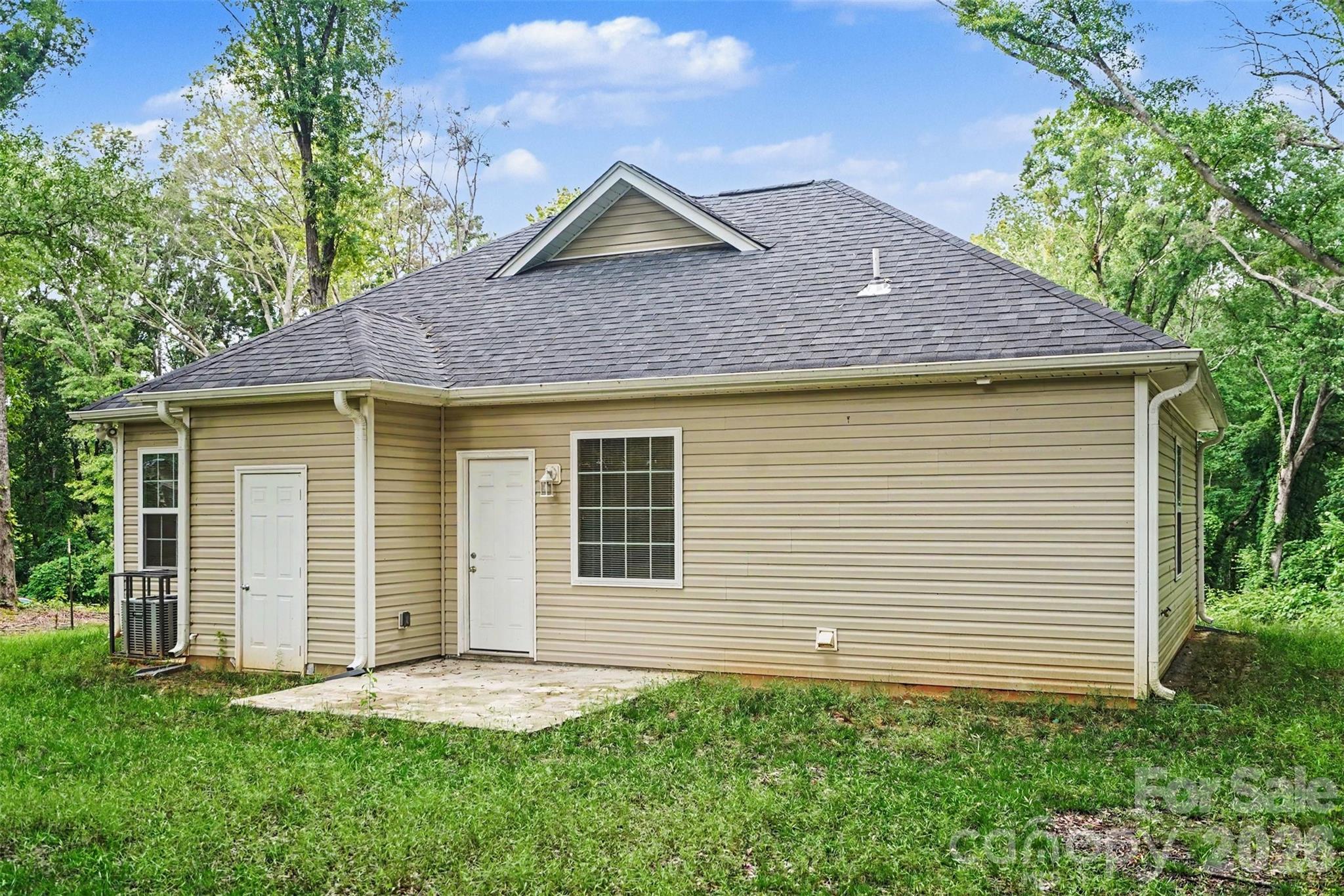 635 Johns Lane
