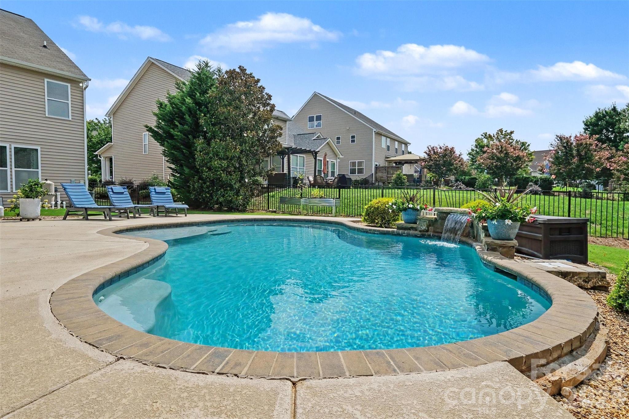 3005 Corrona Lane