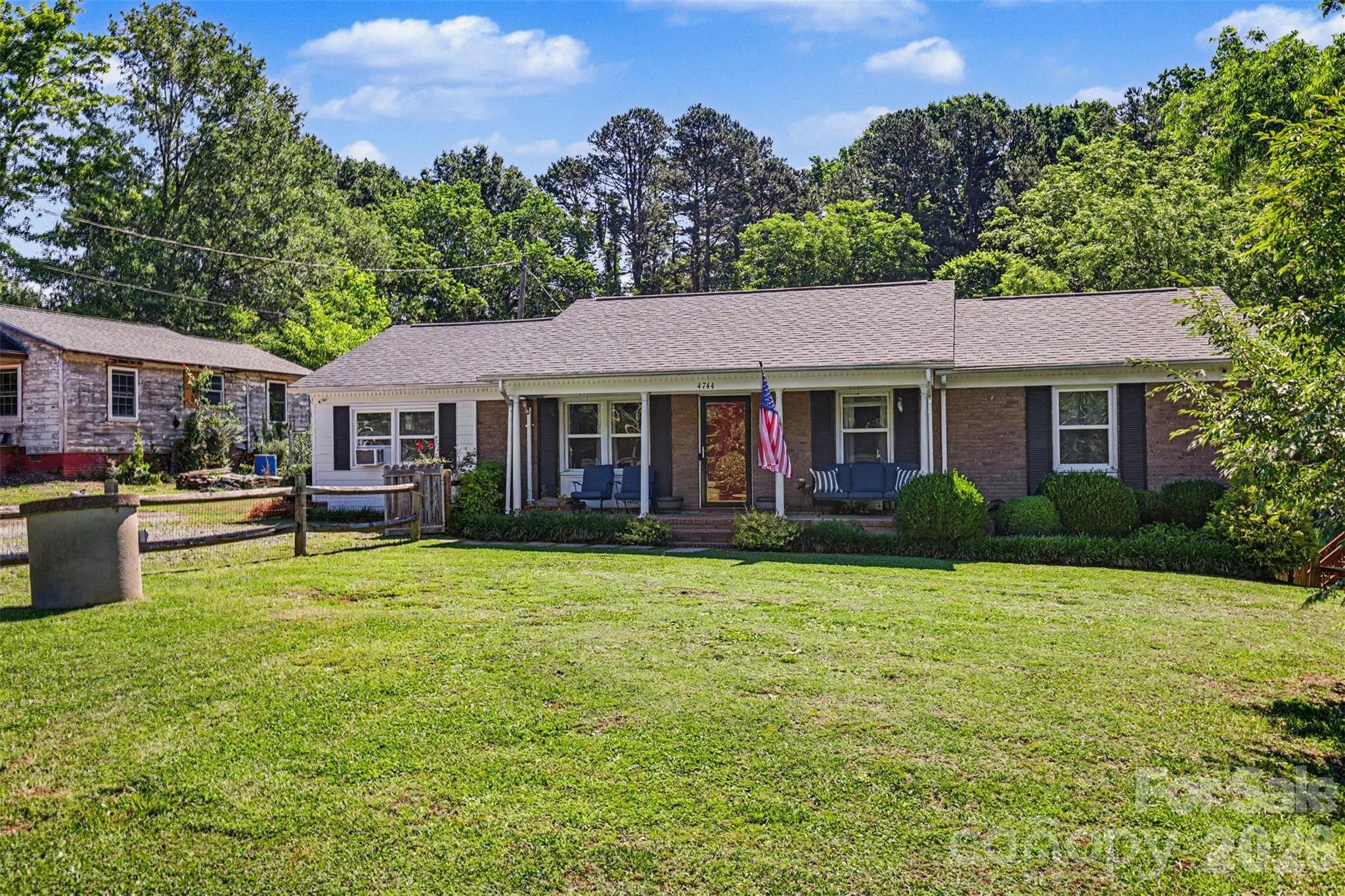 4744 Hickory Grove Road