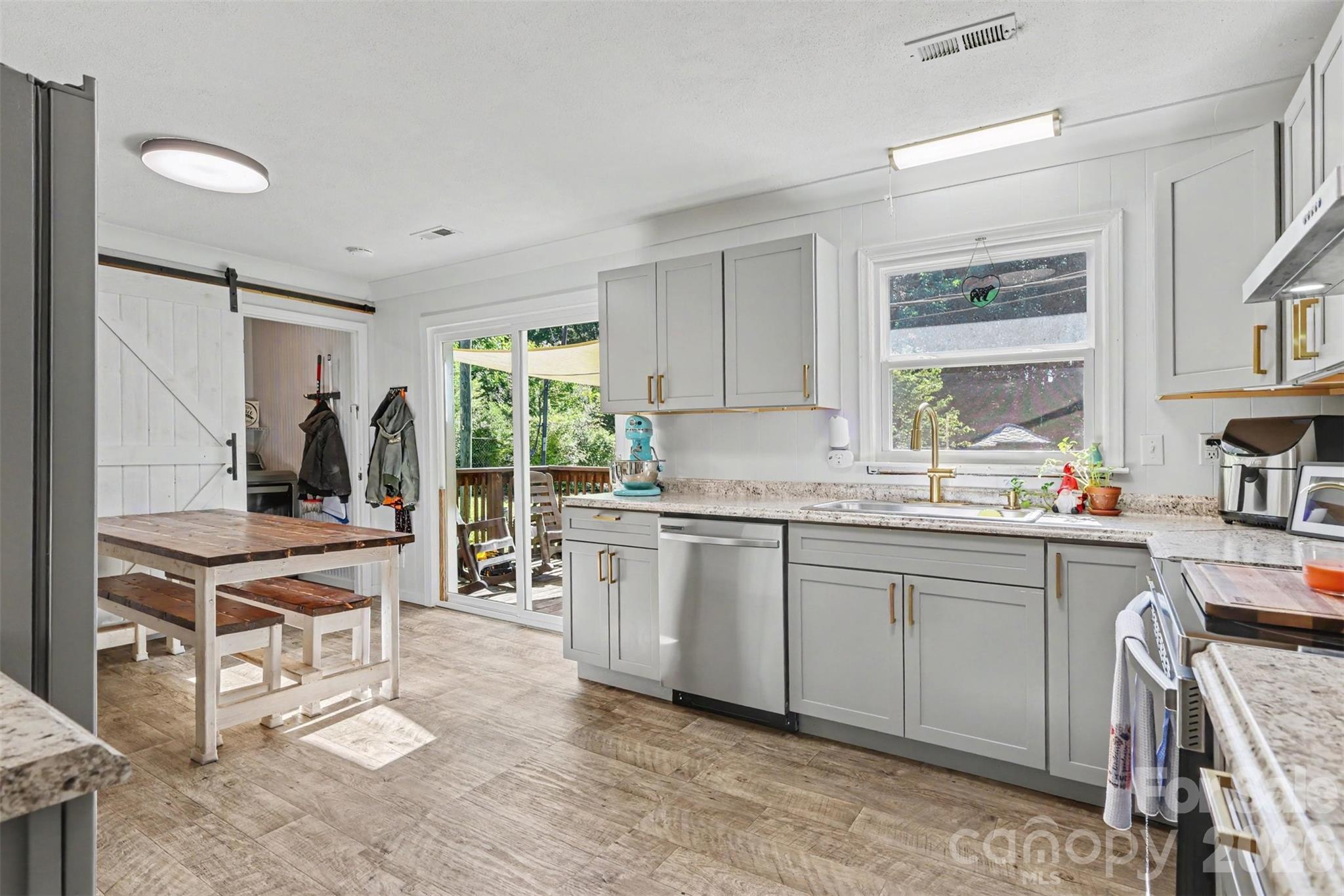 4744 Hickory Grove Road