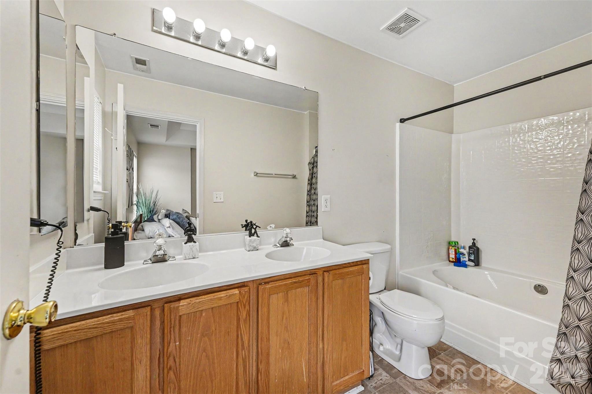 10946 Garden Oaks Lane