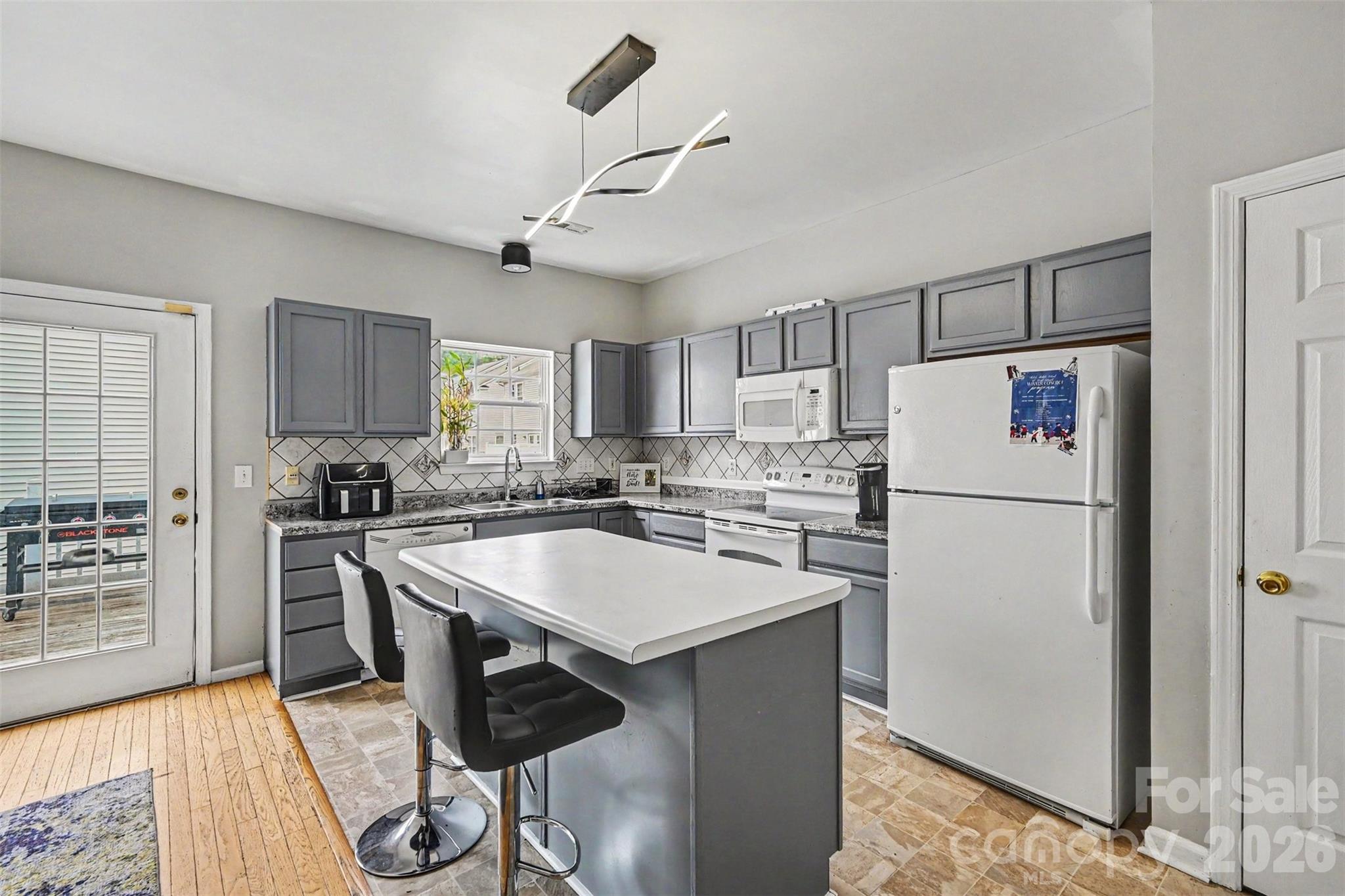 10946 Garden Oaks Lane