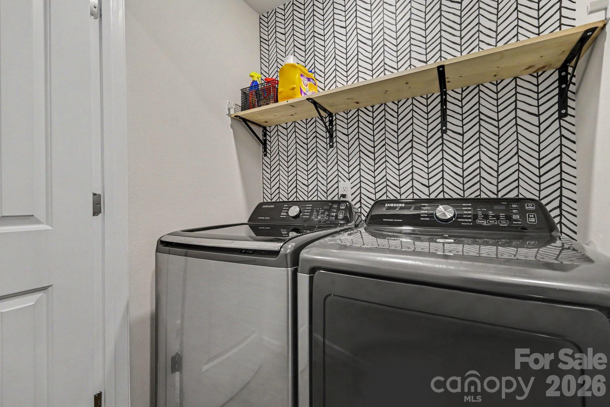 562 Lamorak Place