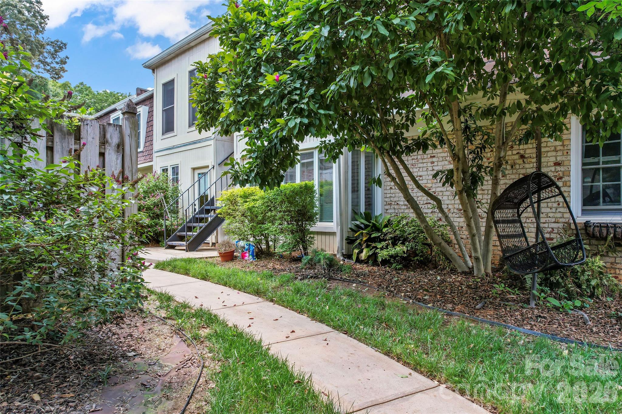 3520 Colony Road