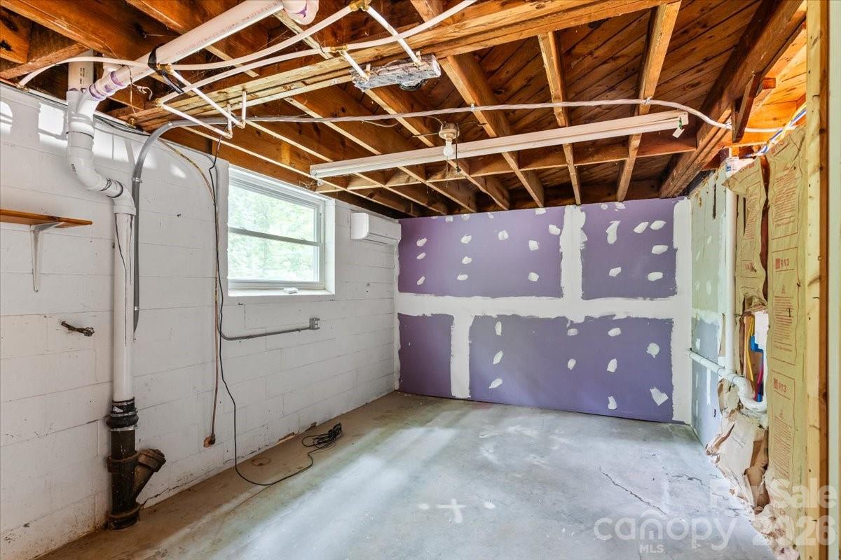 7328 Everett Drive