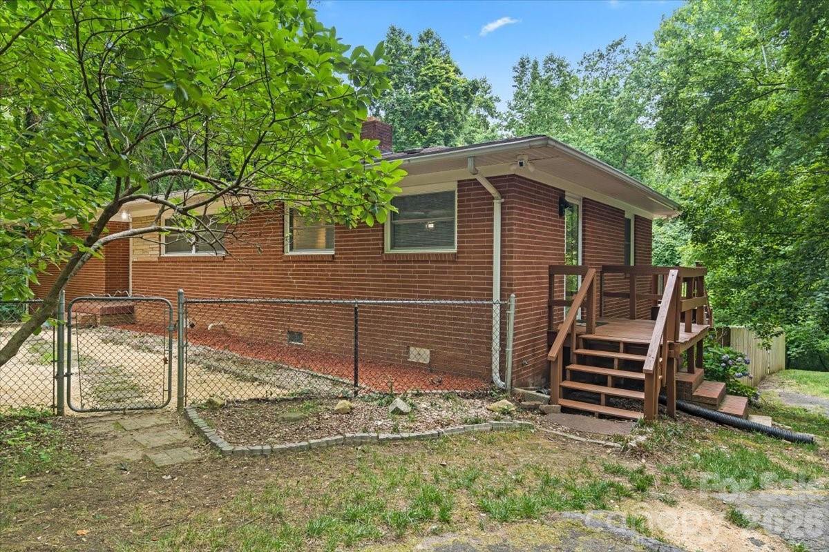 7328 Everett Drive