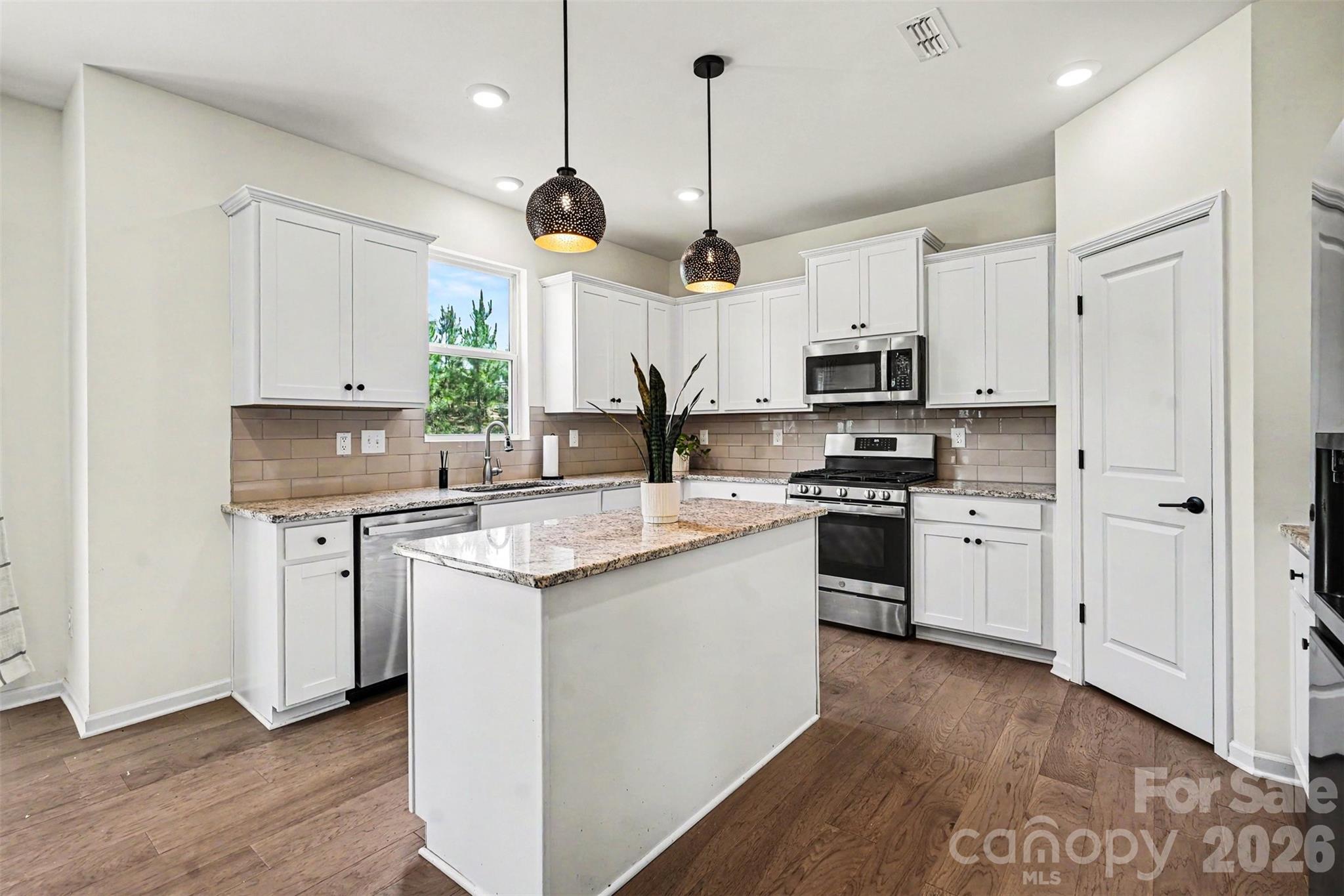 1565 Banham Drive