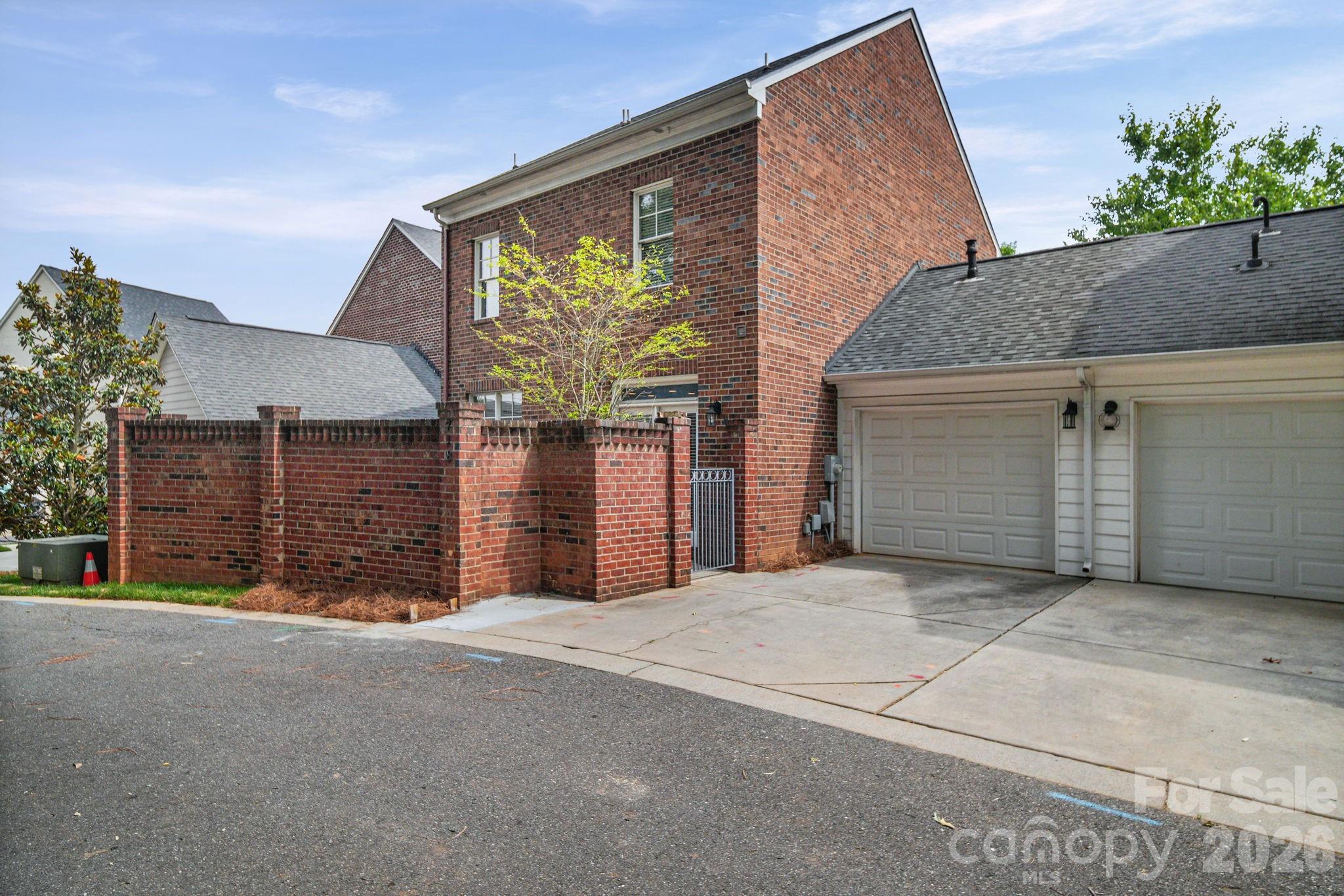 718 Kingsley Way
