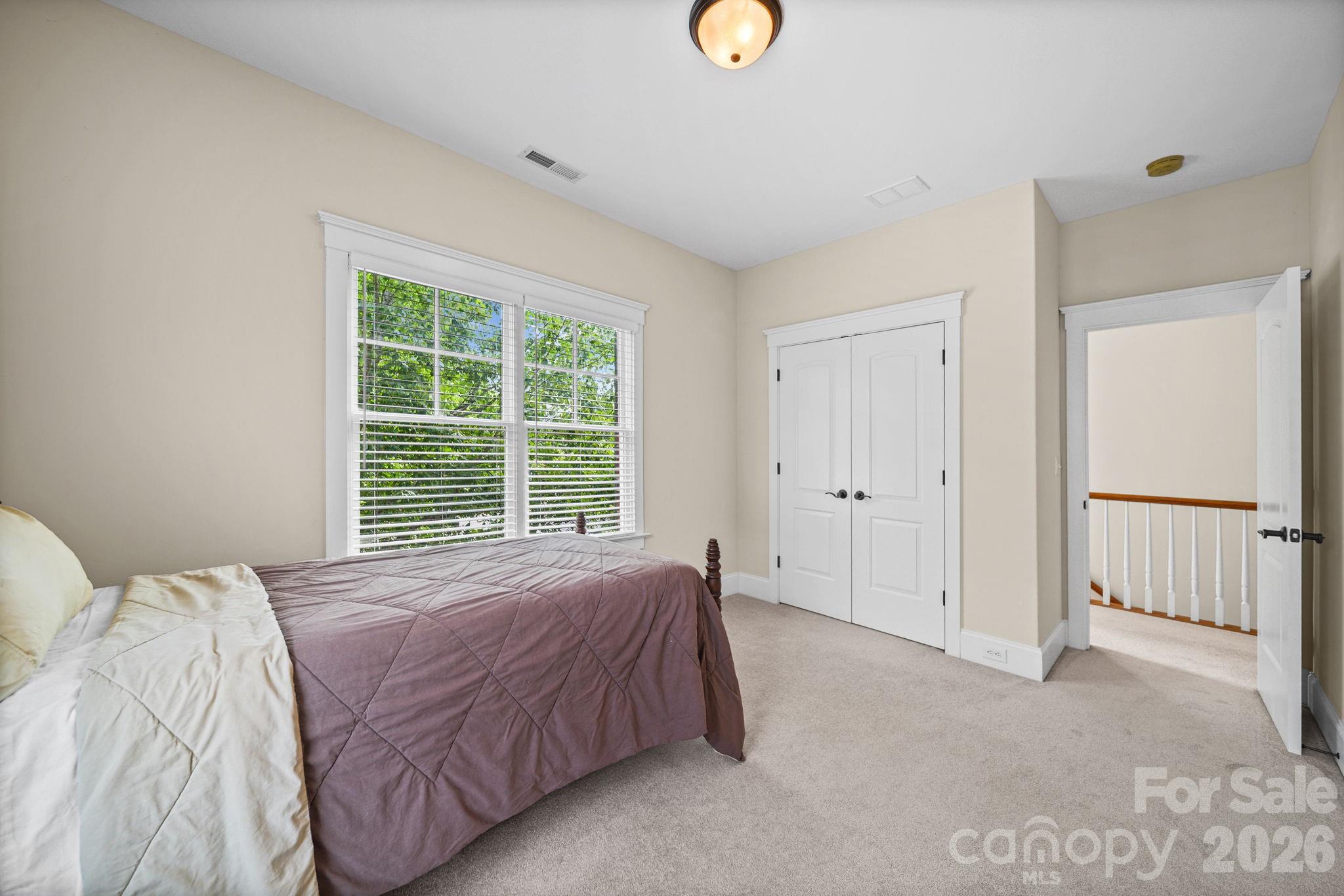 718 Kingsley Way