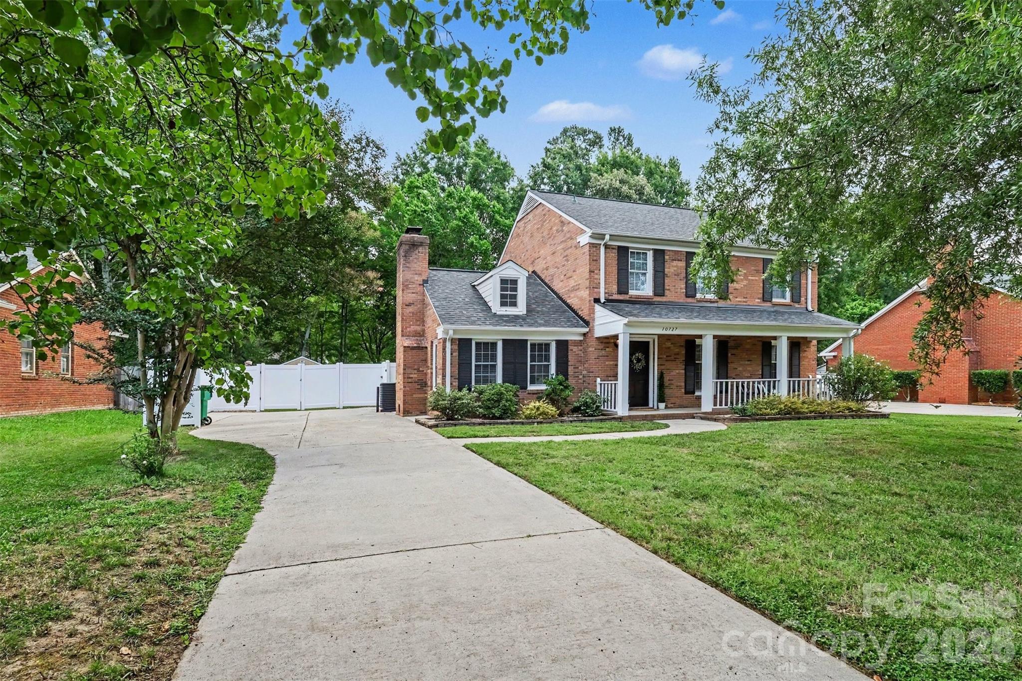 10727 Colony Woods Drive