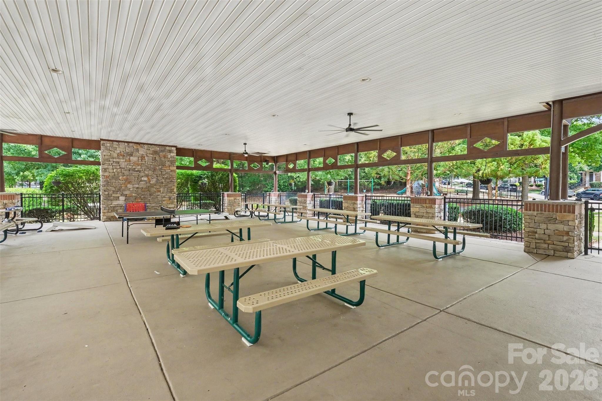 2143 Knickerbocker Drive