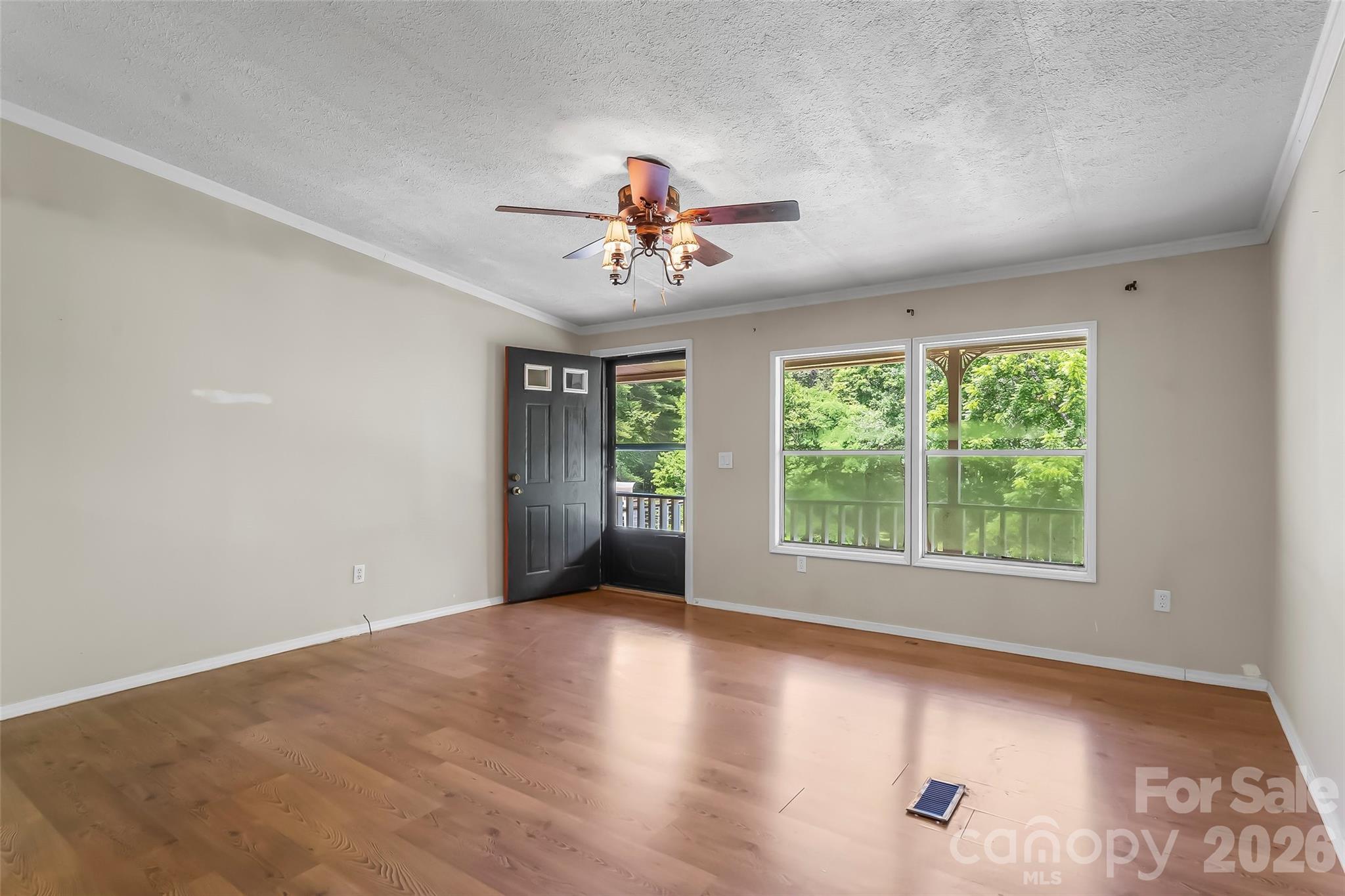 72 Paradise Lane