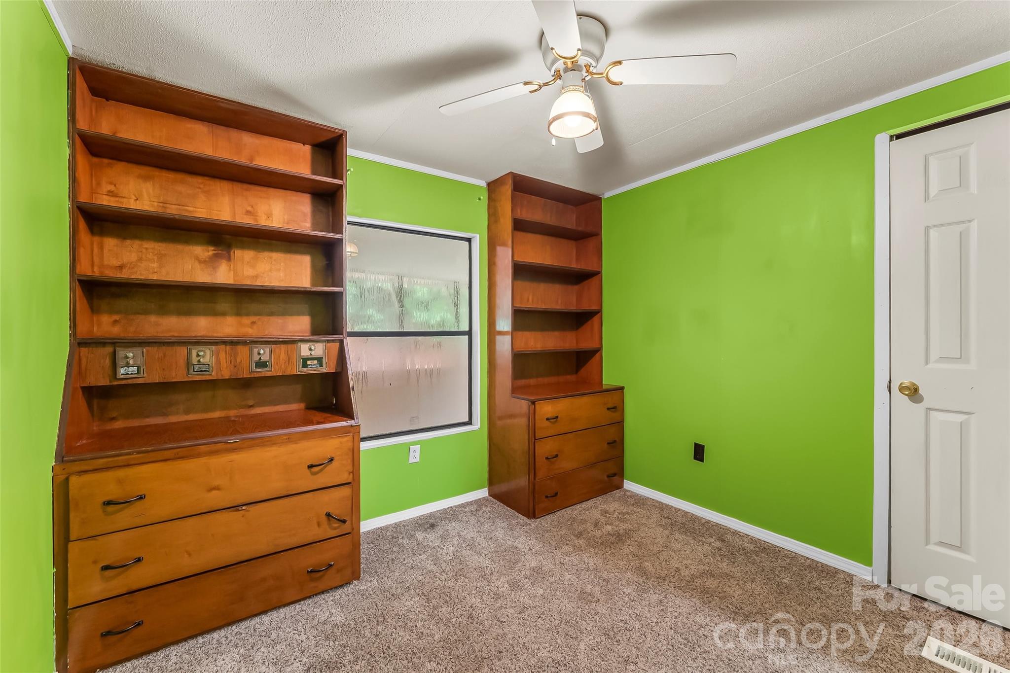 72 Paradise Lane