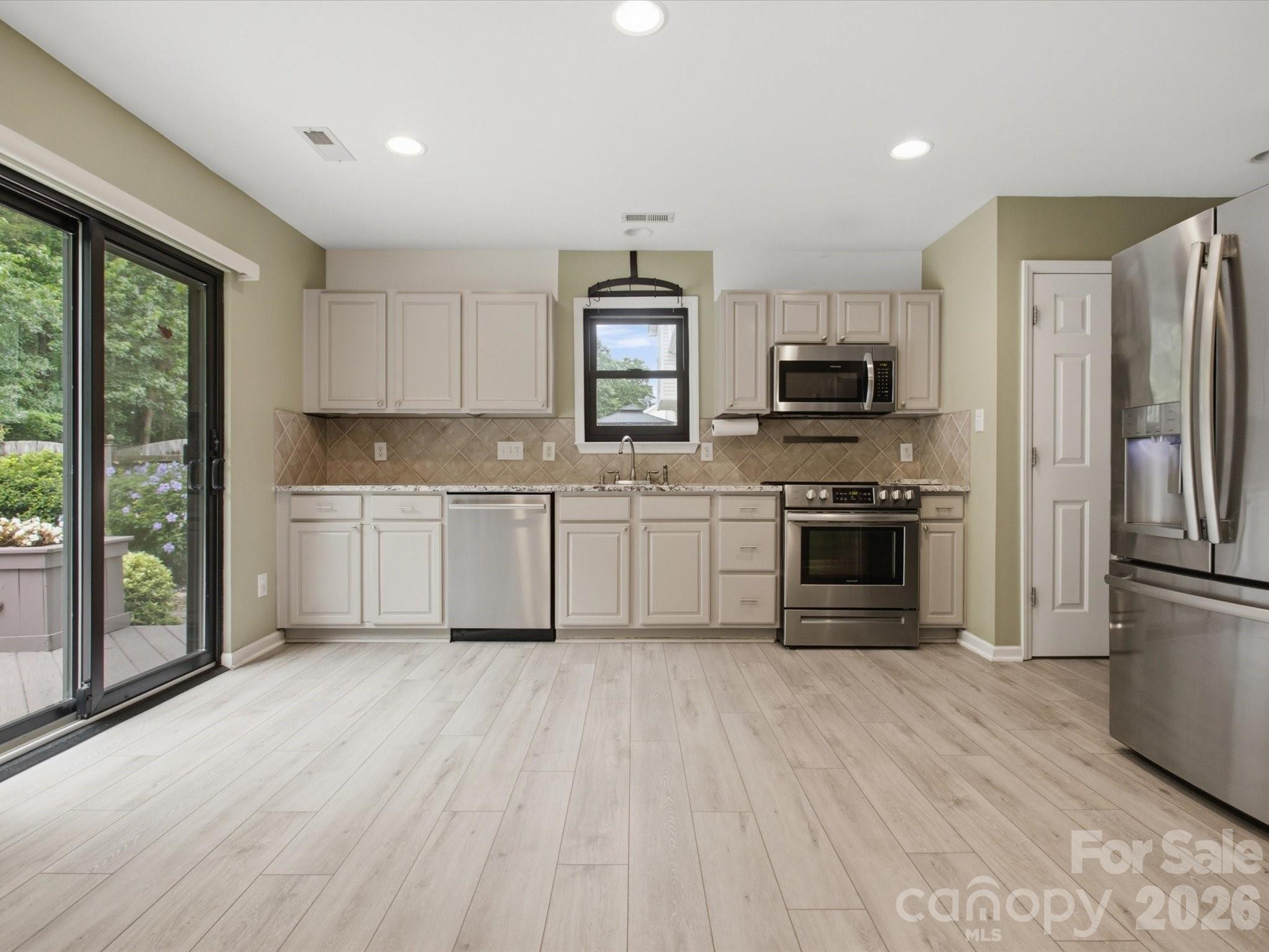 1102 Slate Ridge Road