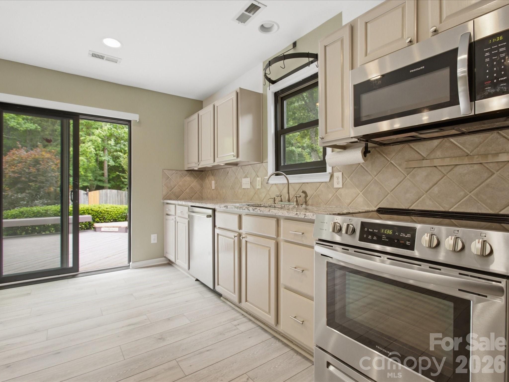 1102 Slate Ridge Road