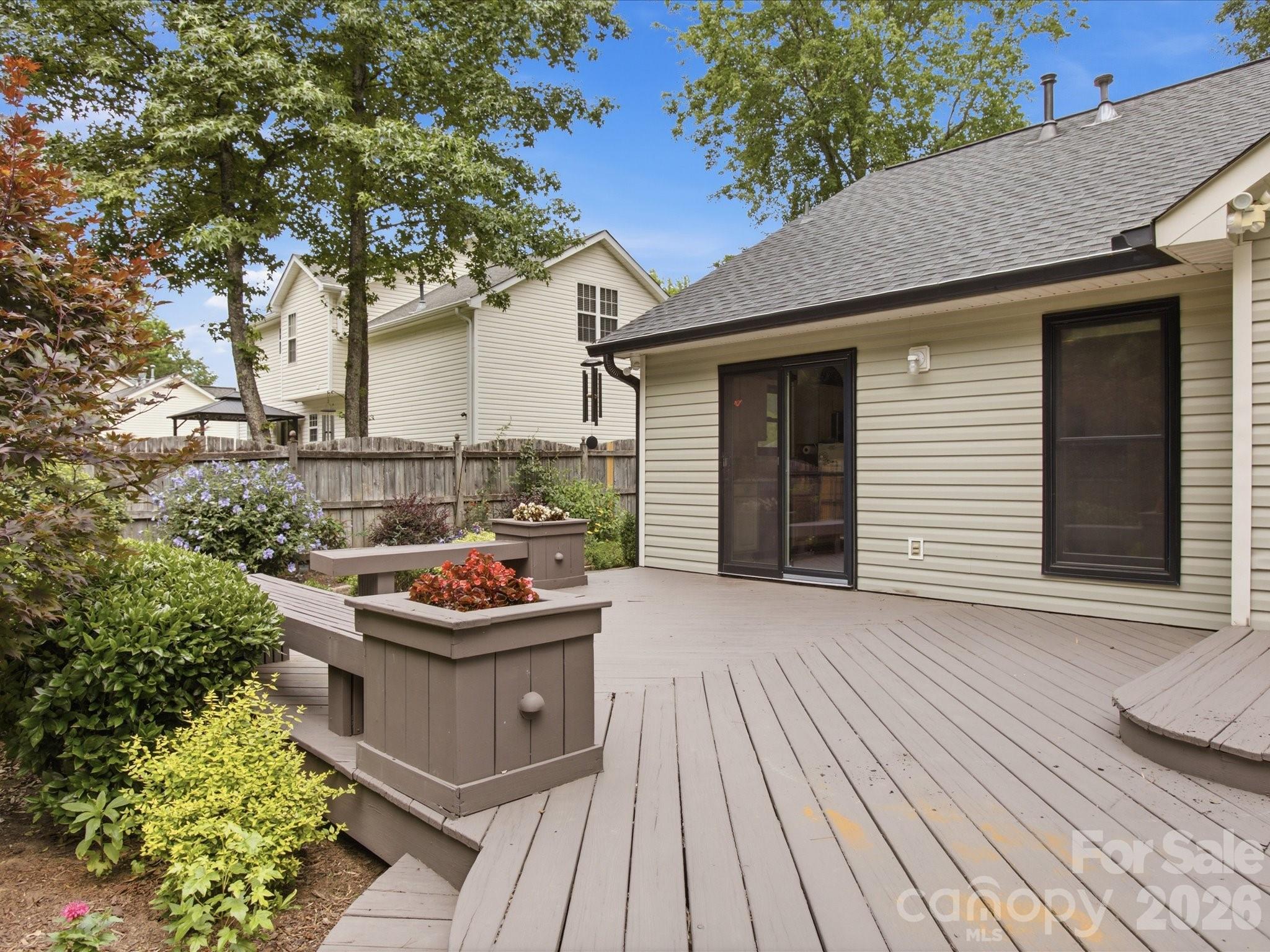 1102 Slate Ridge Road