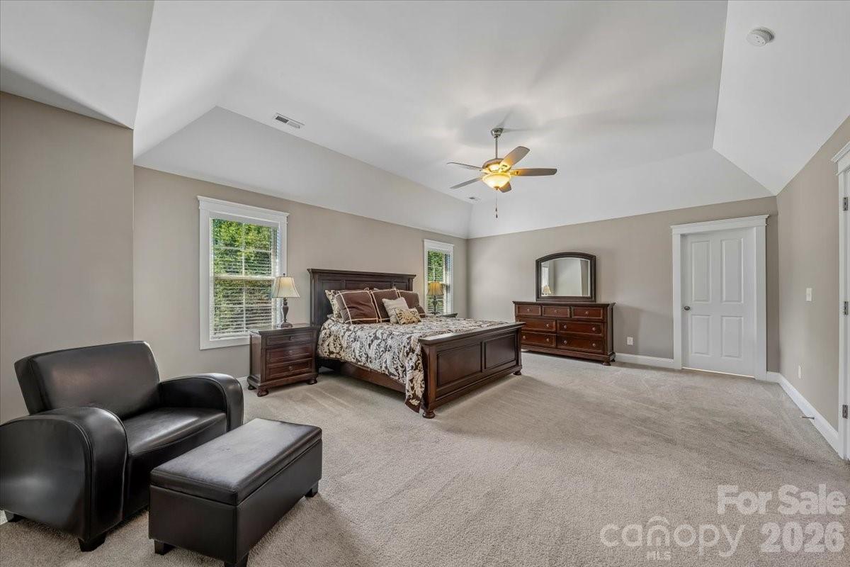 836 Elizabeth Lane