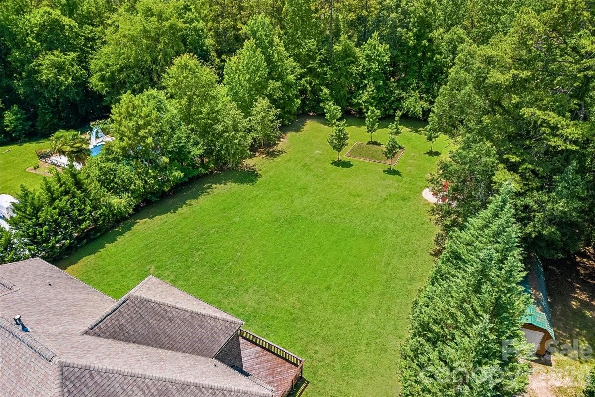 836 Elizabeth Lane