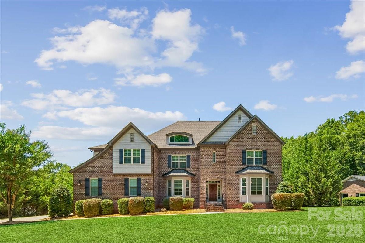 836 Elizabeth Lane
