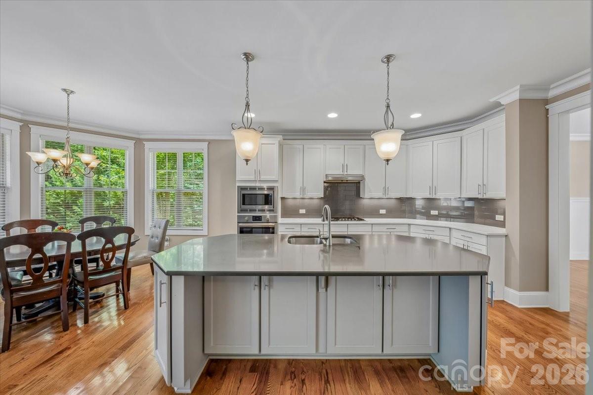 836 Elizabeth Lane