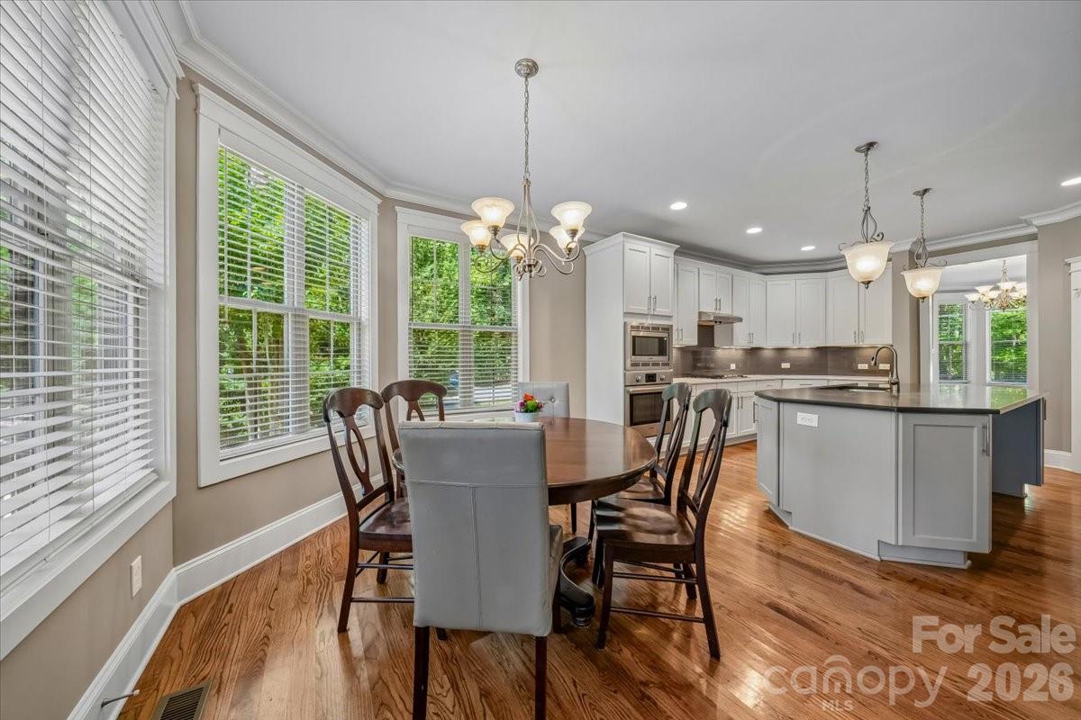 836 Elizabeth Lane