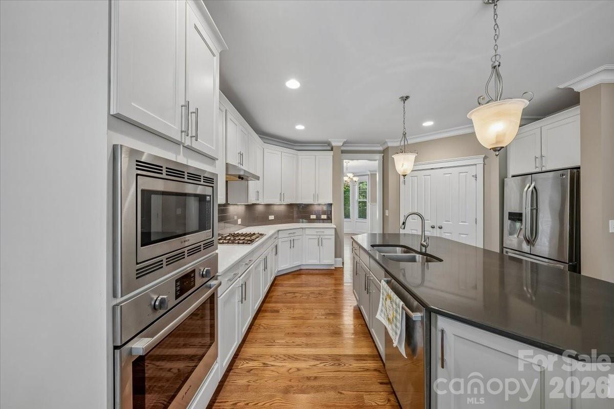 836 Elizabeth Lane