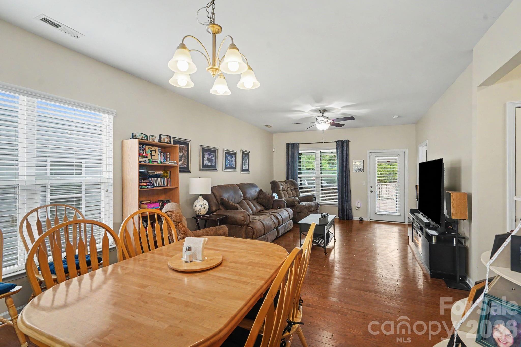 20241 Dovekie Lane