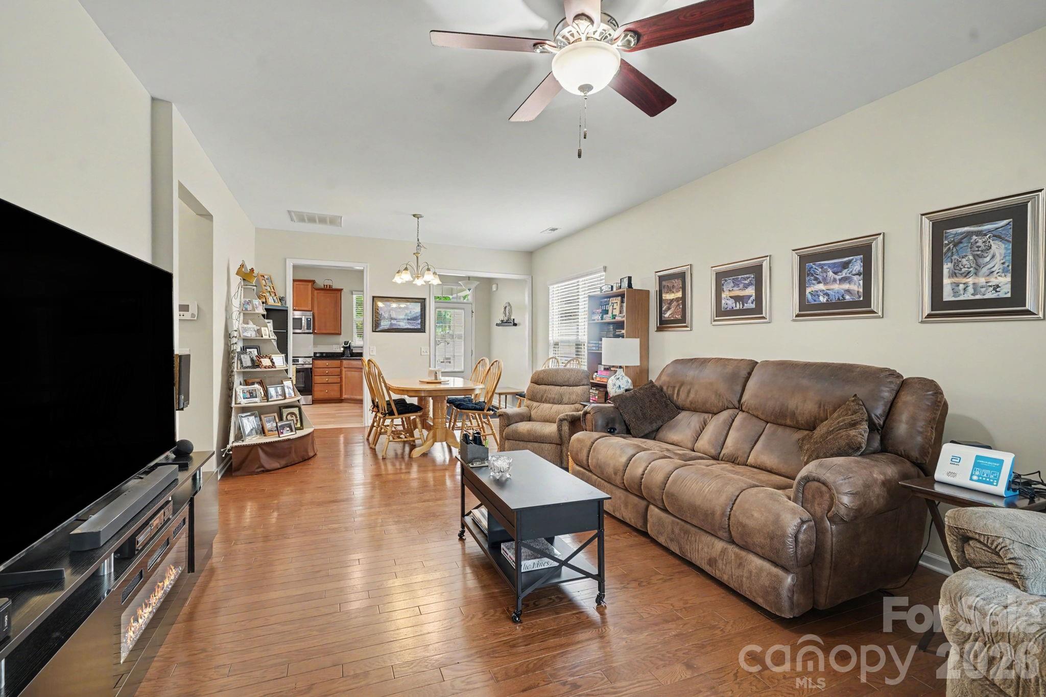 20241 Dovekie Lane