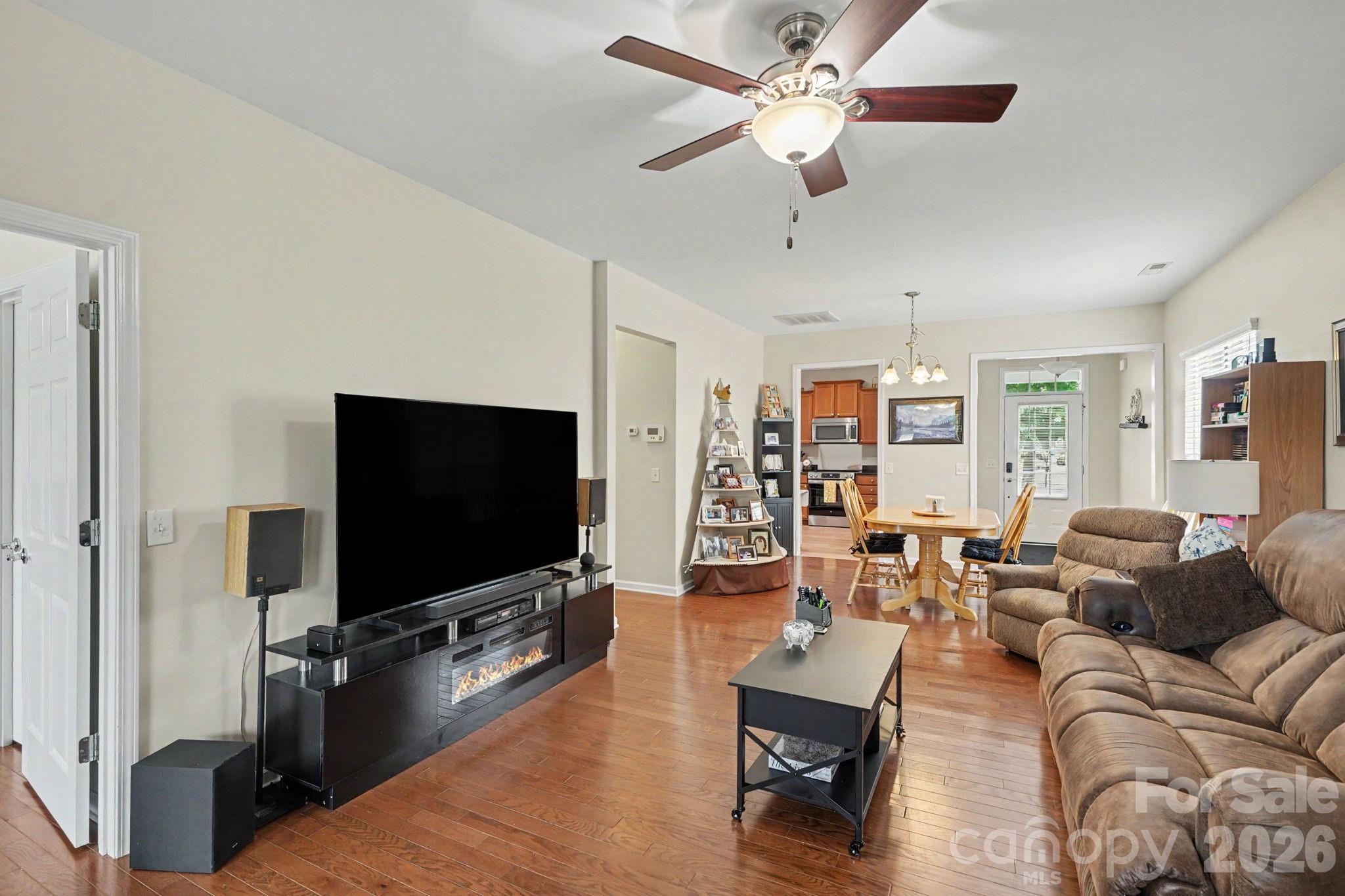 20241 Dovekie Lane