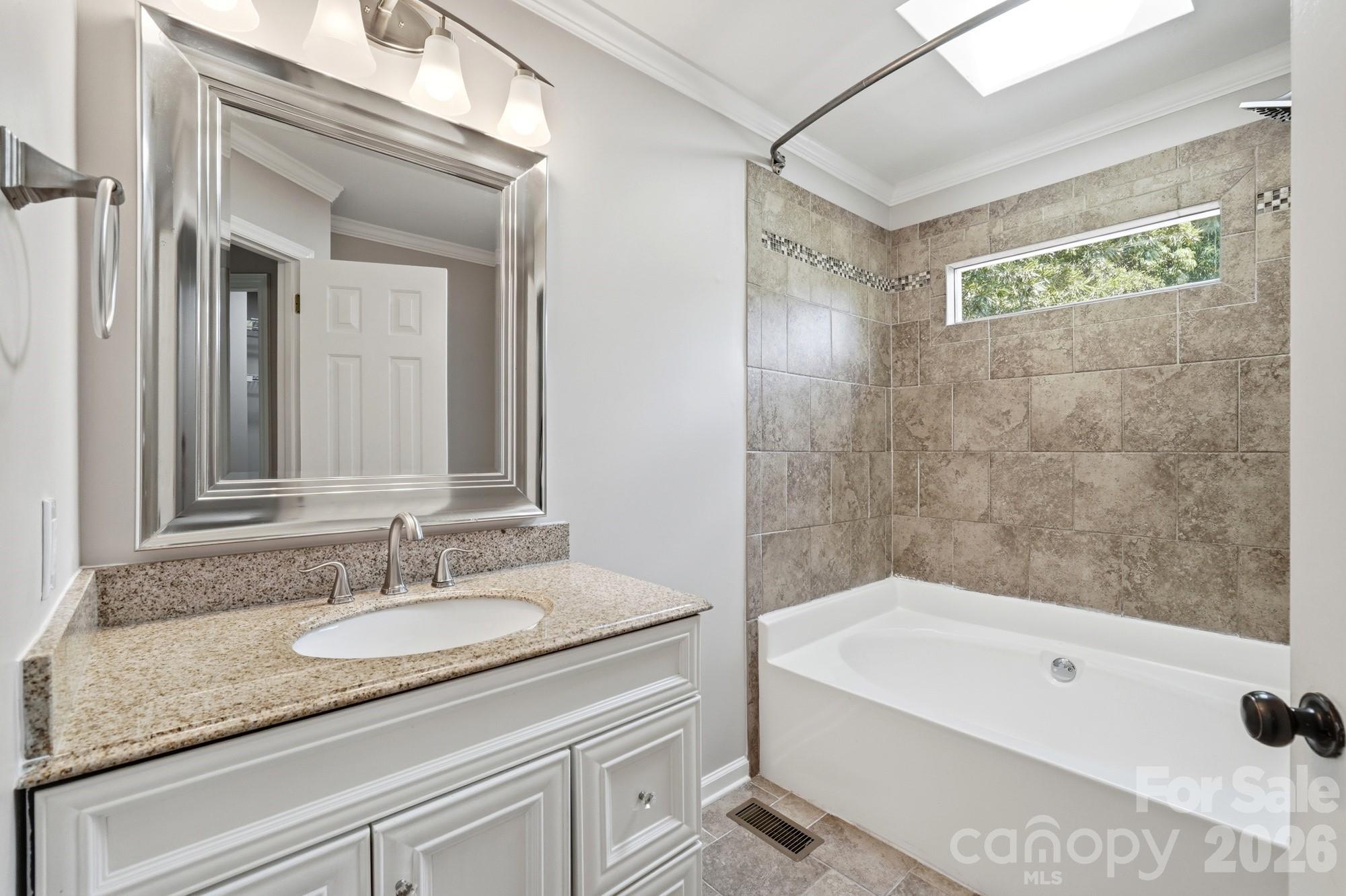 2106 Caleo Circle