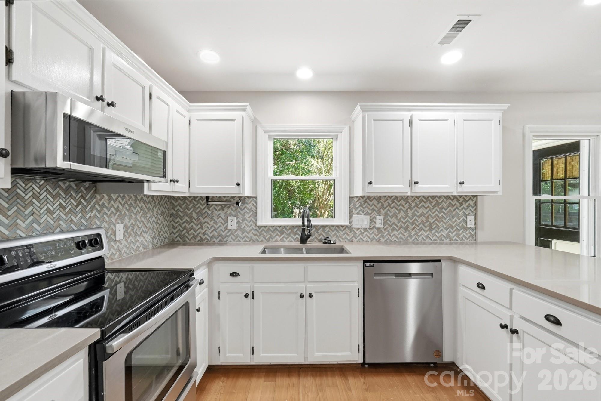 2106 Caleo Circle