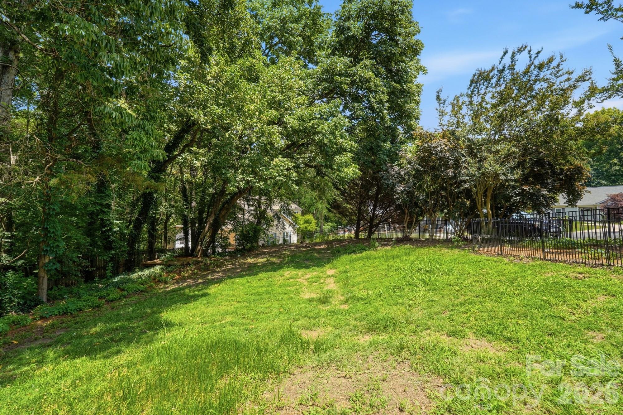 2106 Caleo Circle