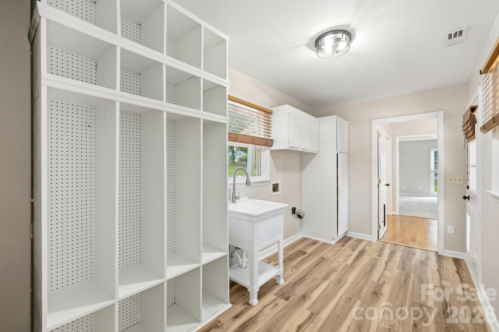 2106 Caleo Circle